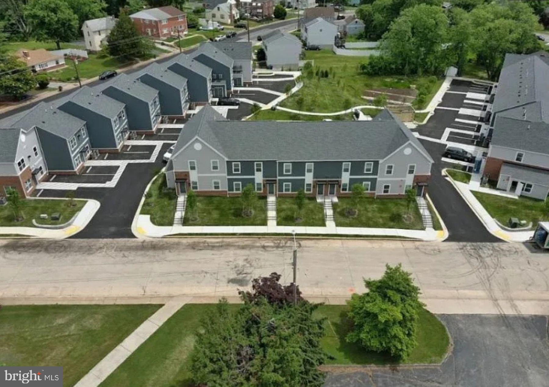 GARDENVILLE - Residential Lease