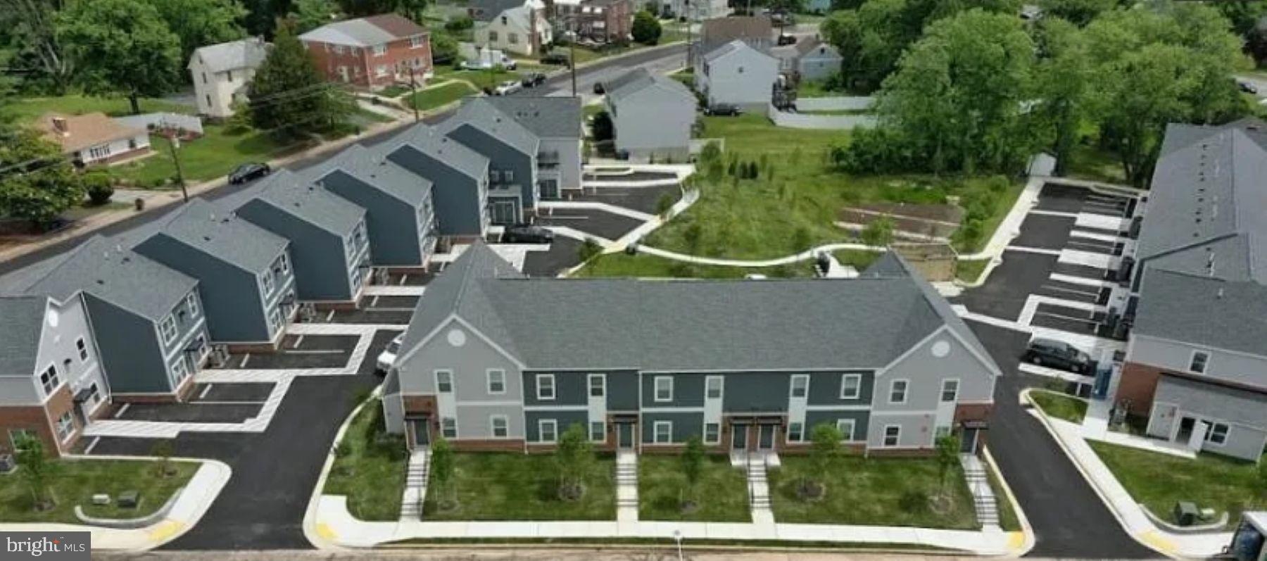 GARDENVILLE - Residential Lease