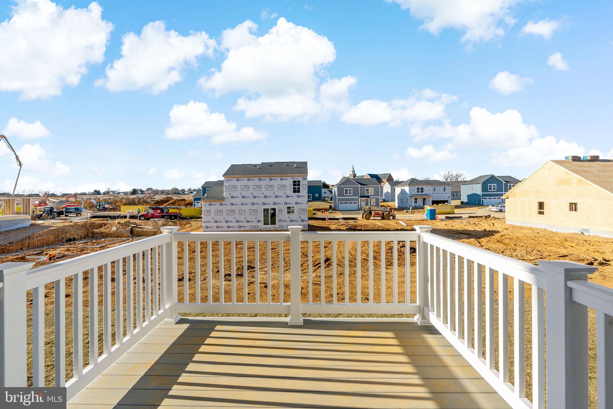 KING'S CROSSING - Residential