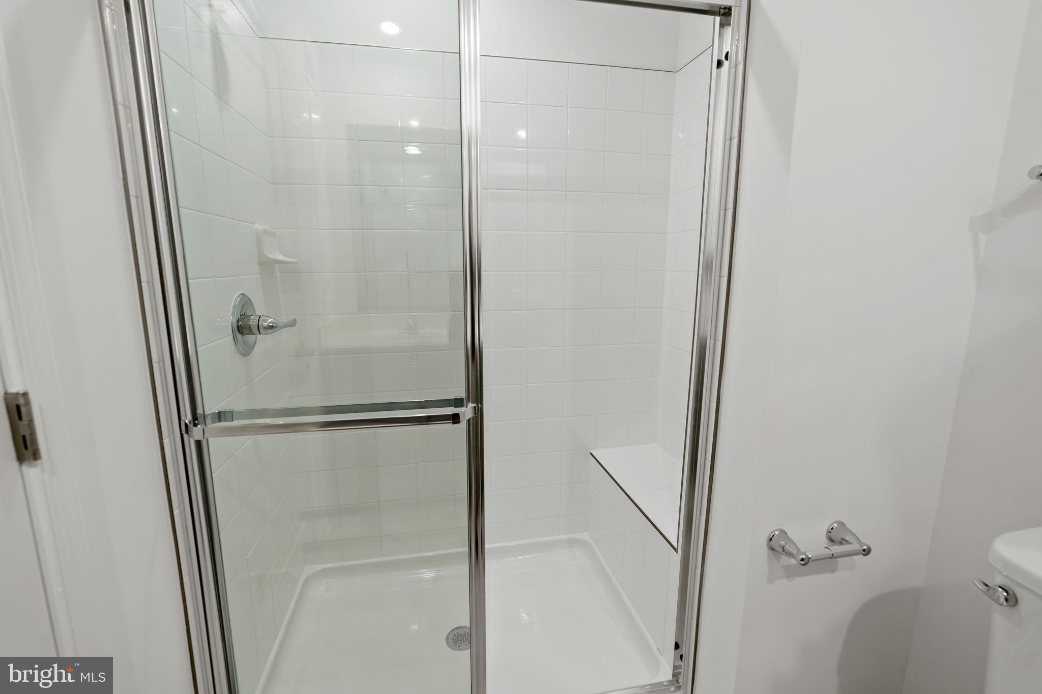 KING'S CROSSING - Residential