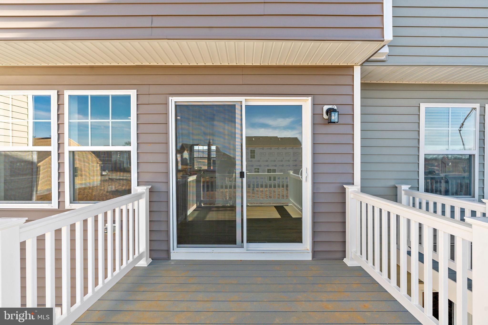 KING'S CROSSING - Residential