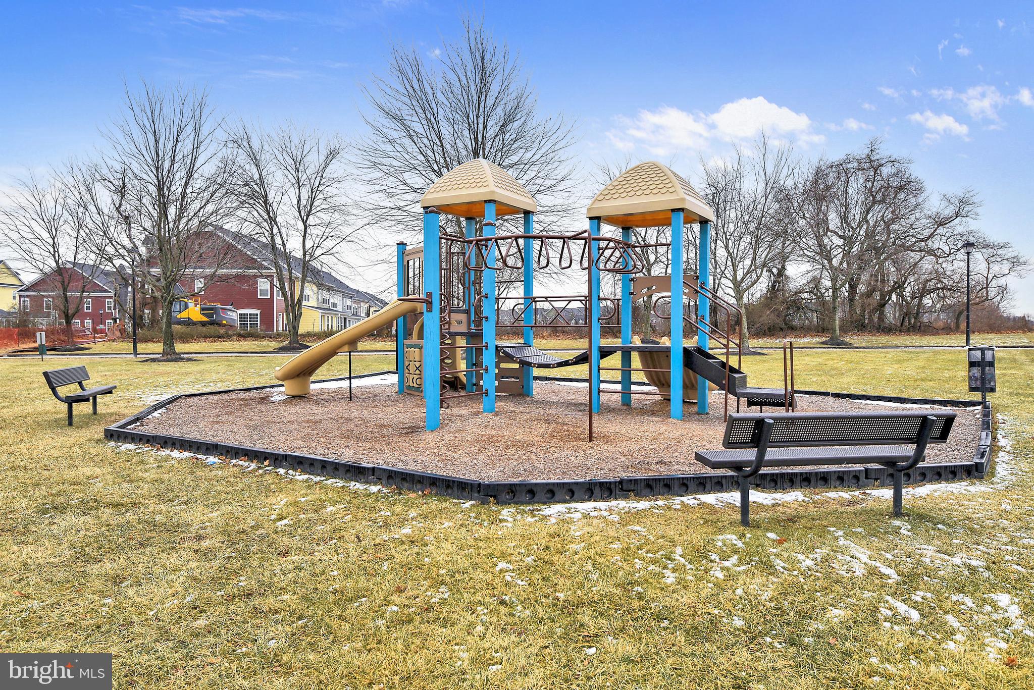 MONTGOMERY RUN - Residential