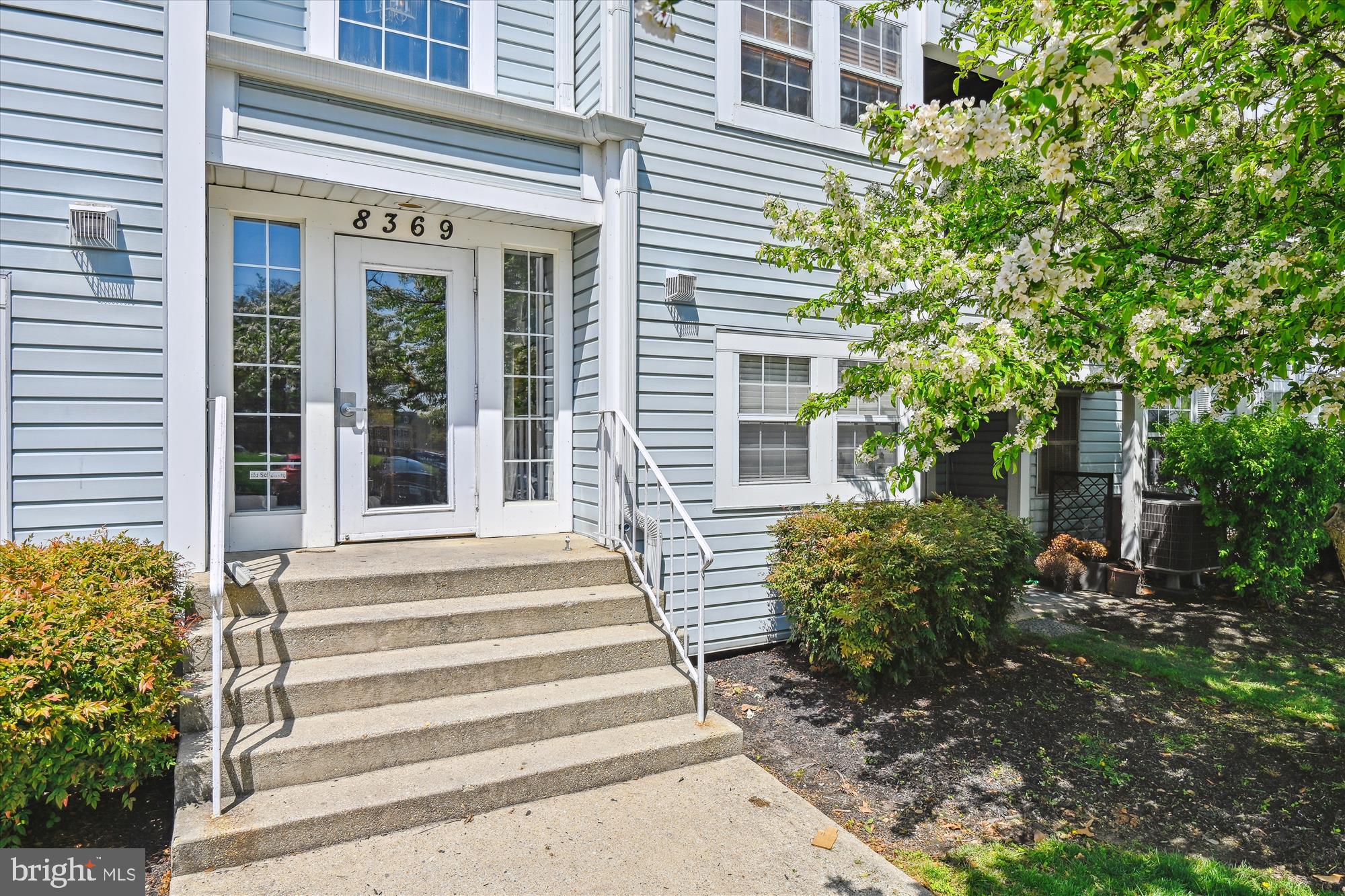 MONTGOMERY RUN - Residential