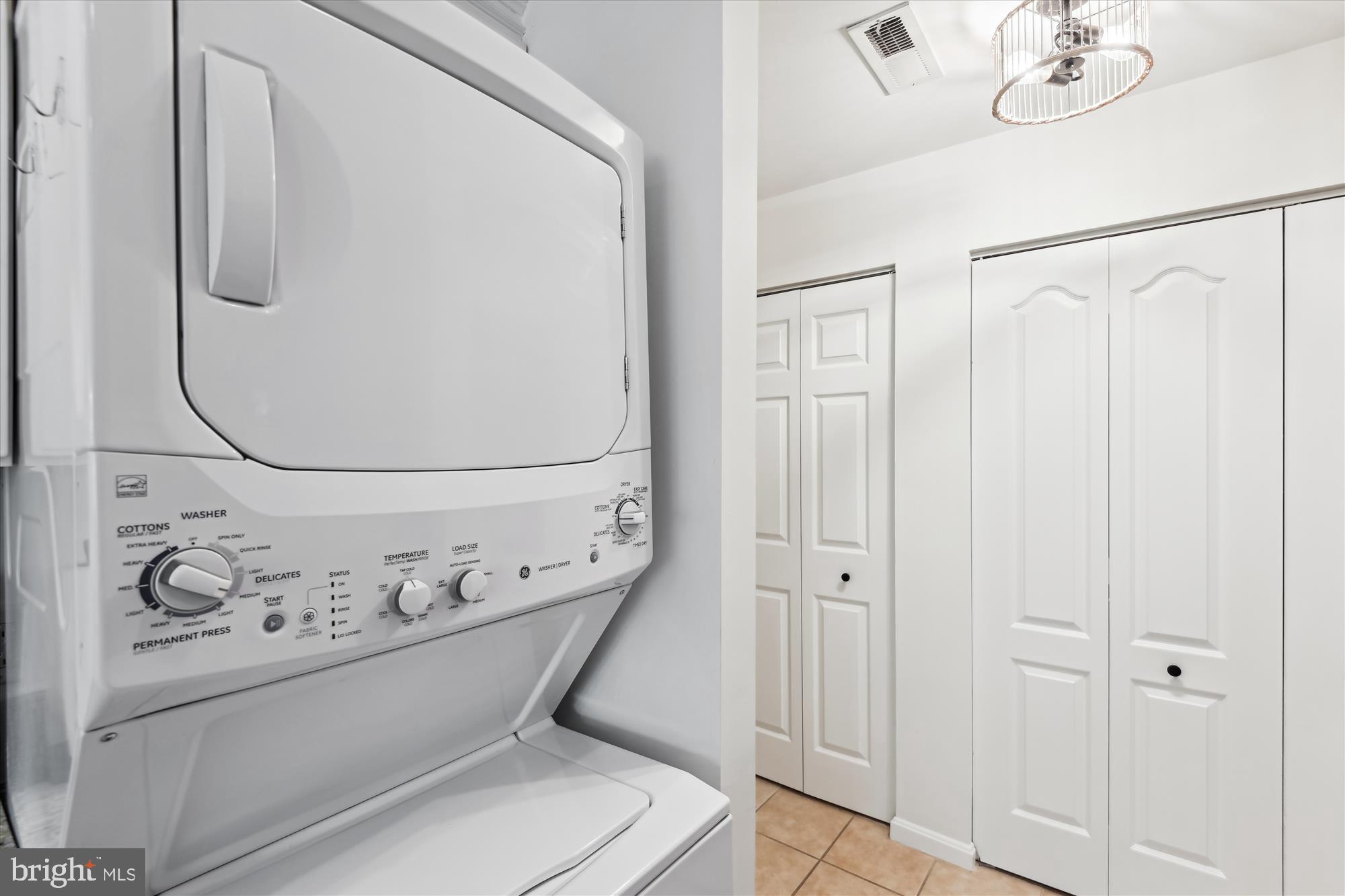 MONTGOMERY RUN - Residential