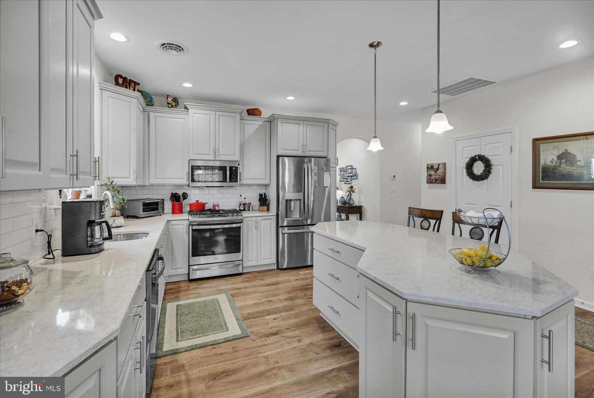 MEADOW VIEW FARMS - Residential