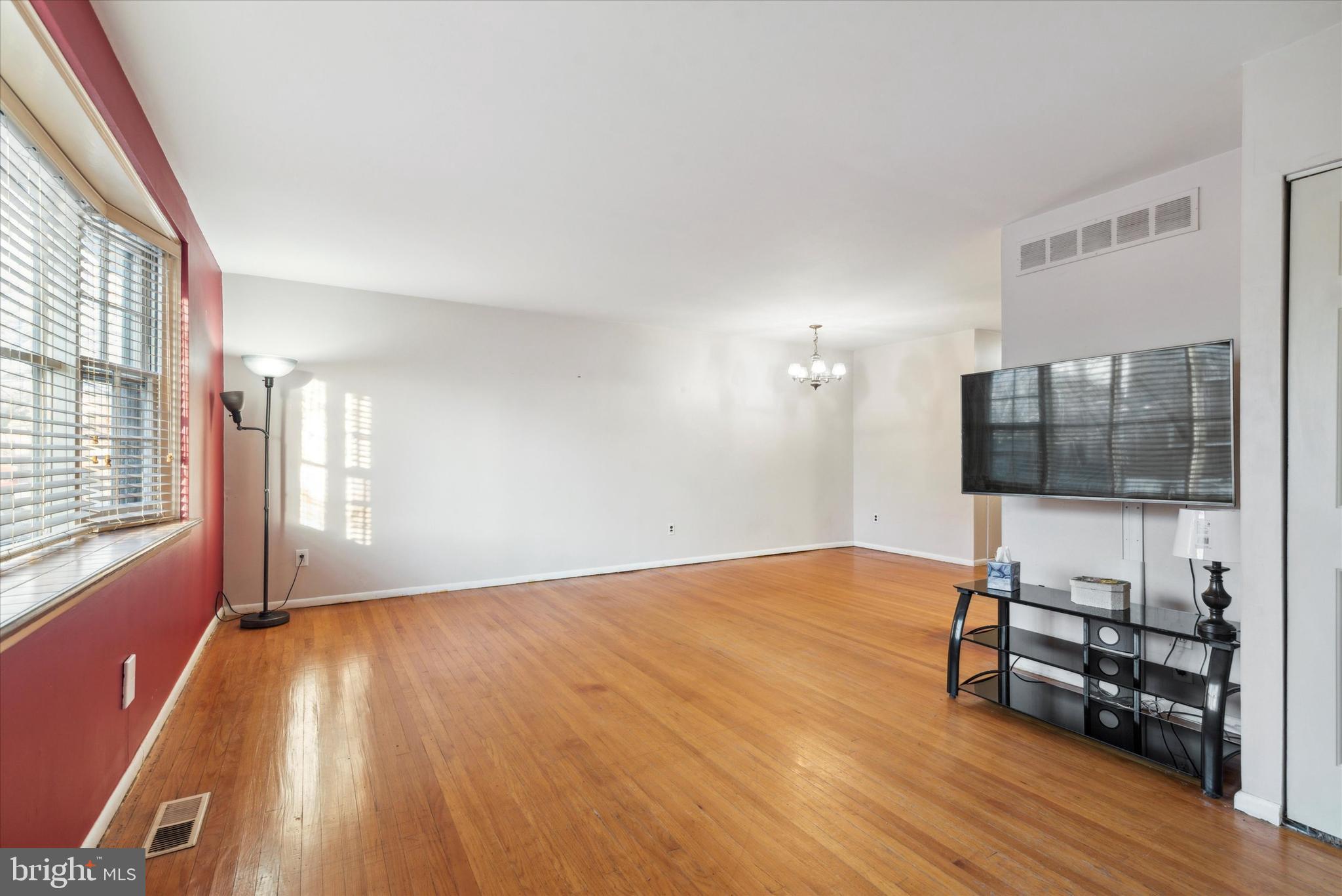 SOMERTON - Residential