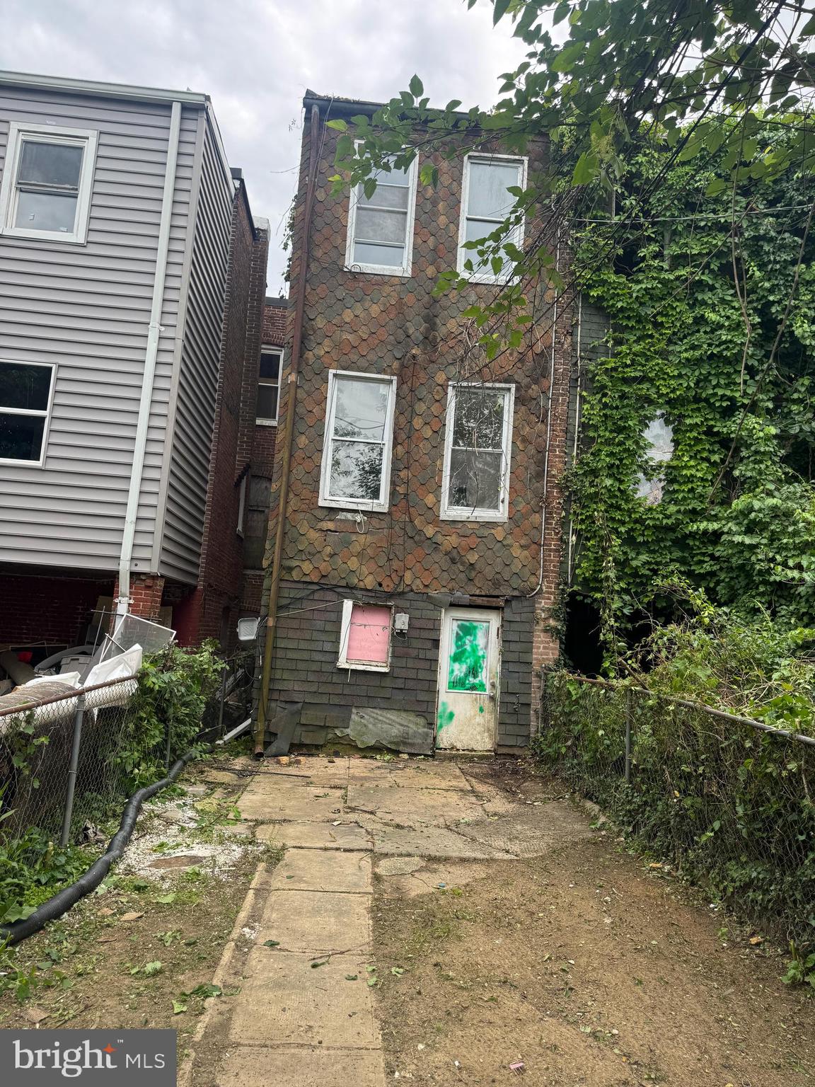 WINCHESTER - Residential