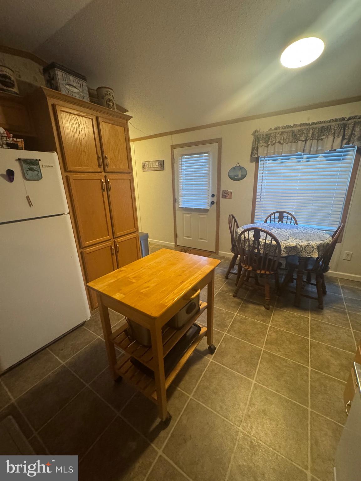 SUN RETREATS REHOBOTH BAY - Residential