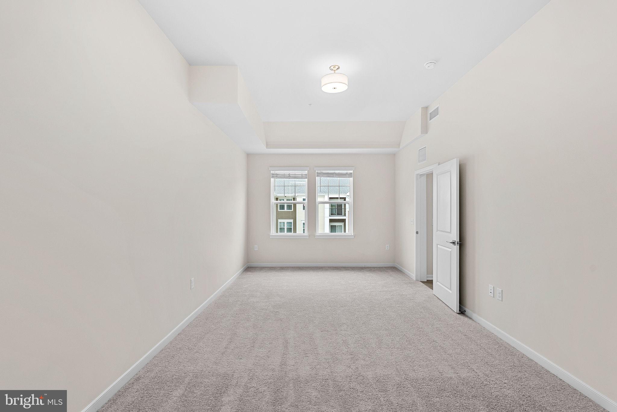 POTOMAC STATION MARKETPLACE - Residential