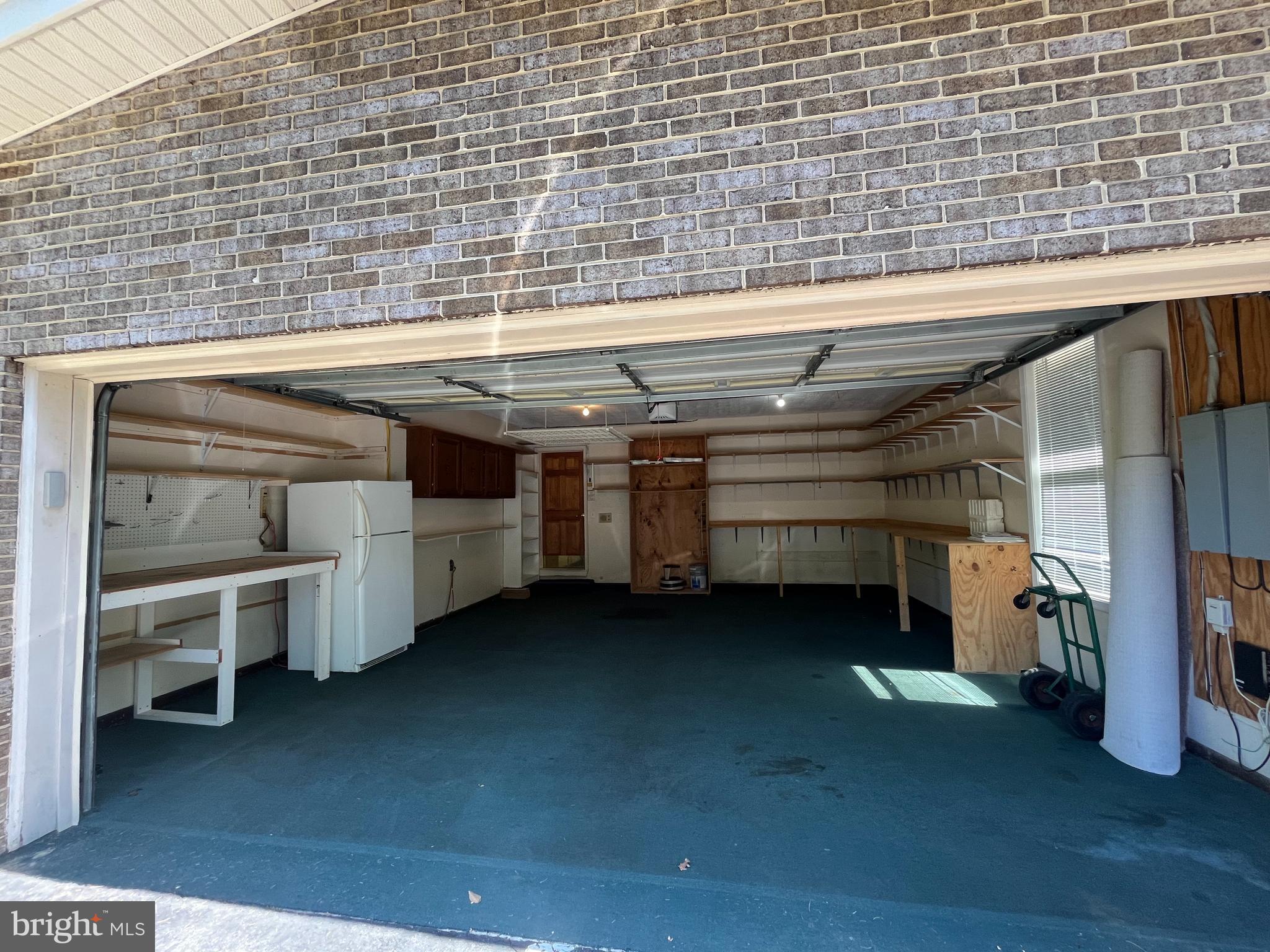 GRAHAM PARK SHORES - Residential