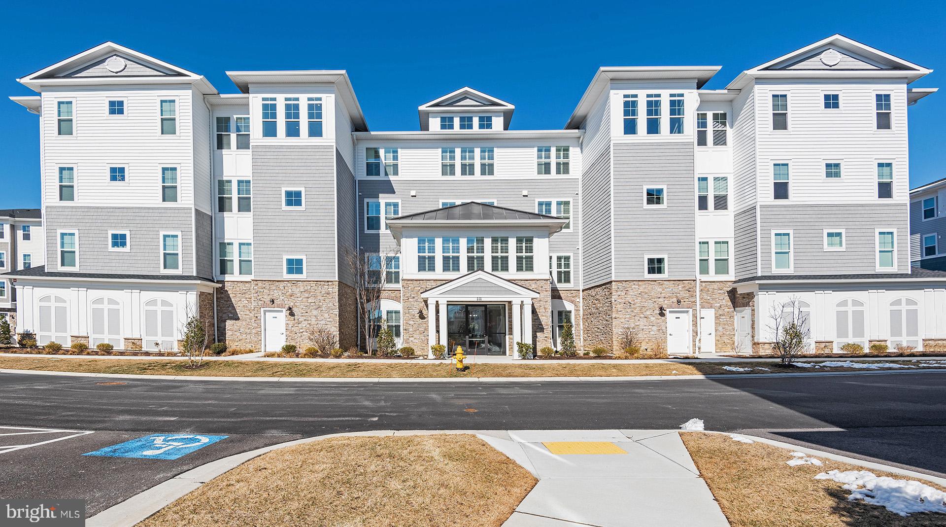 111 MARSHGRASS WAY 22