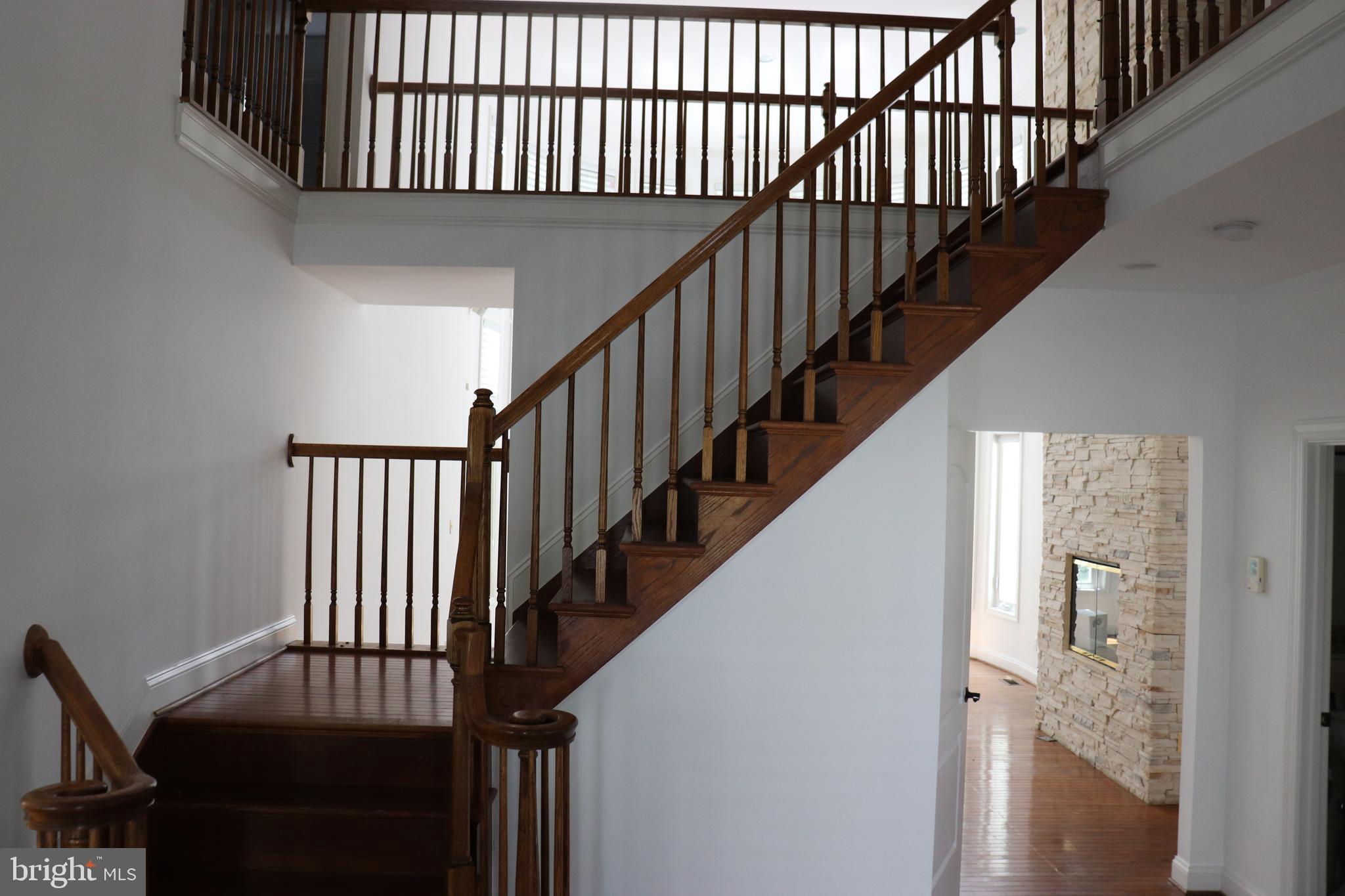 NORTHRIDGE - Residential Lease