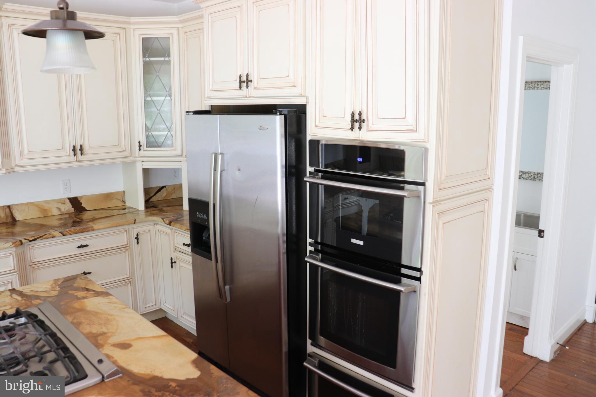 NORTHRIDGE - Residential Lease