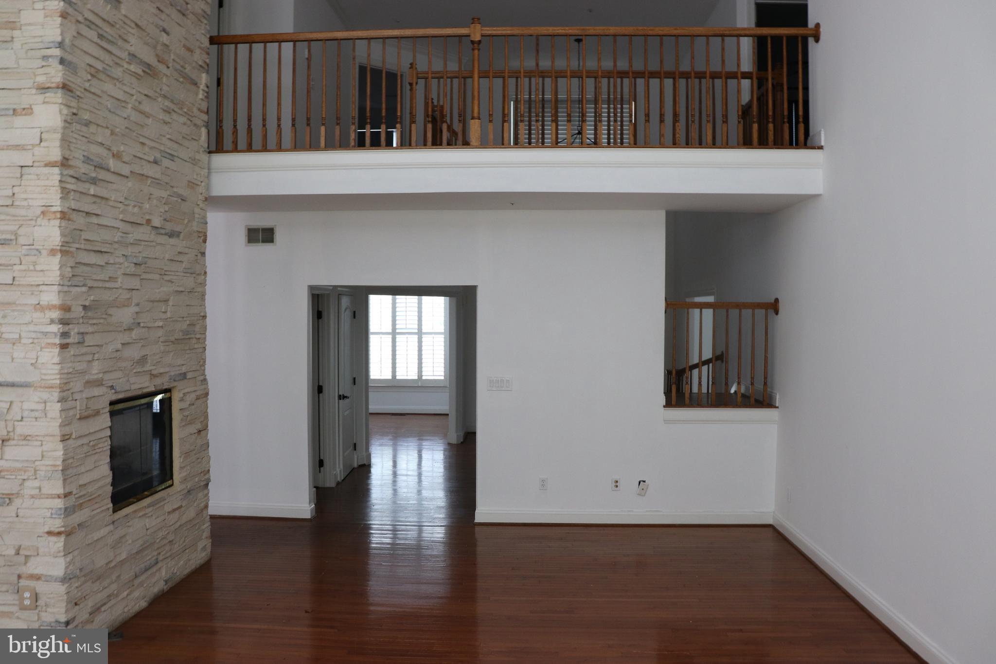 NORTHRIDGE - Residential Lease