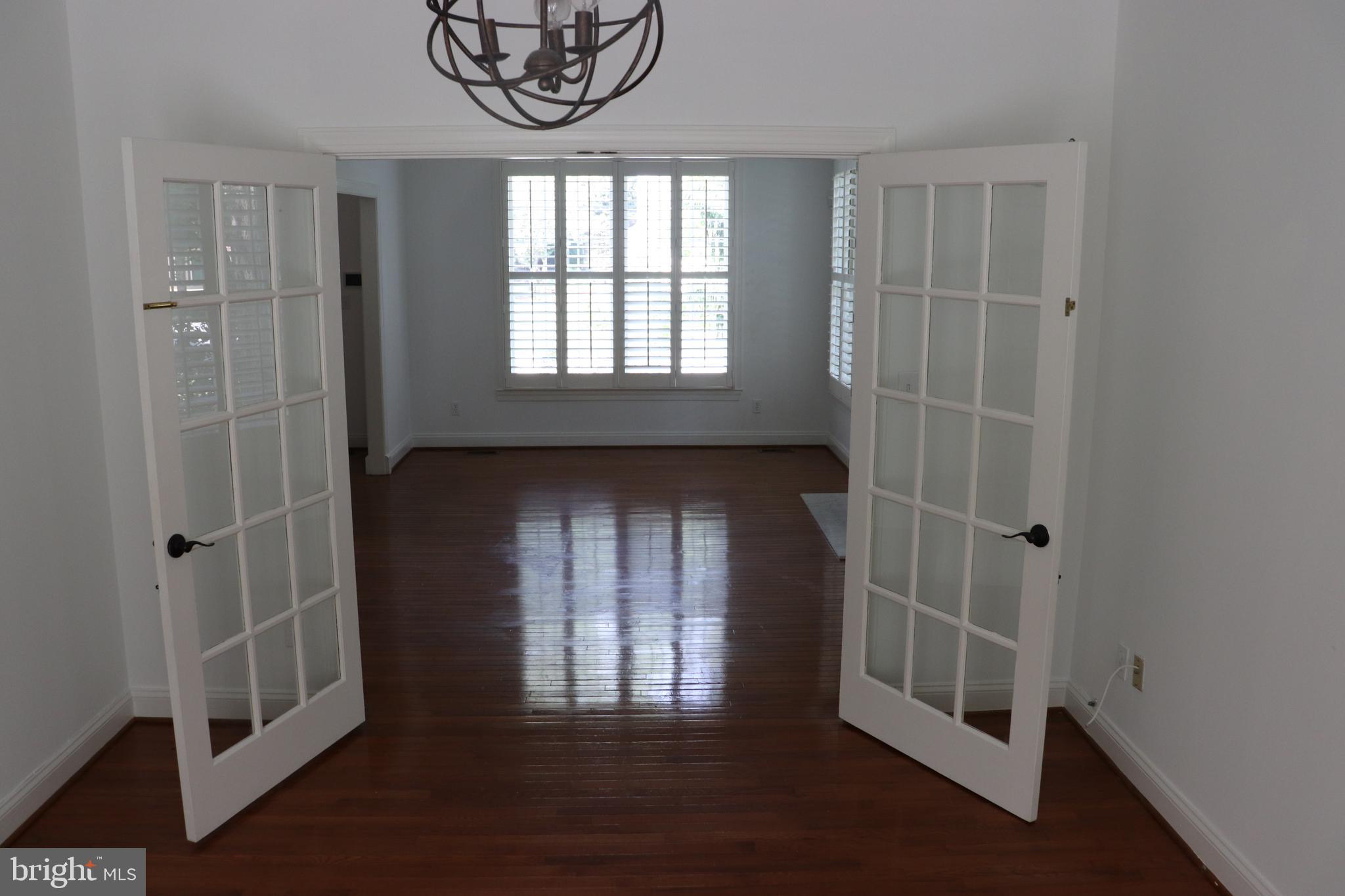 NORTHRIDGE - Residential Lease