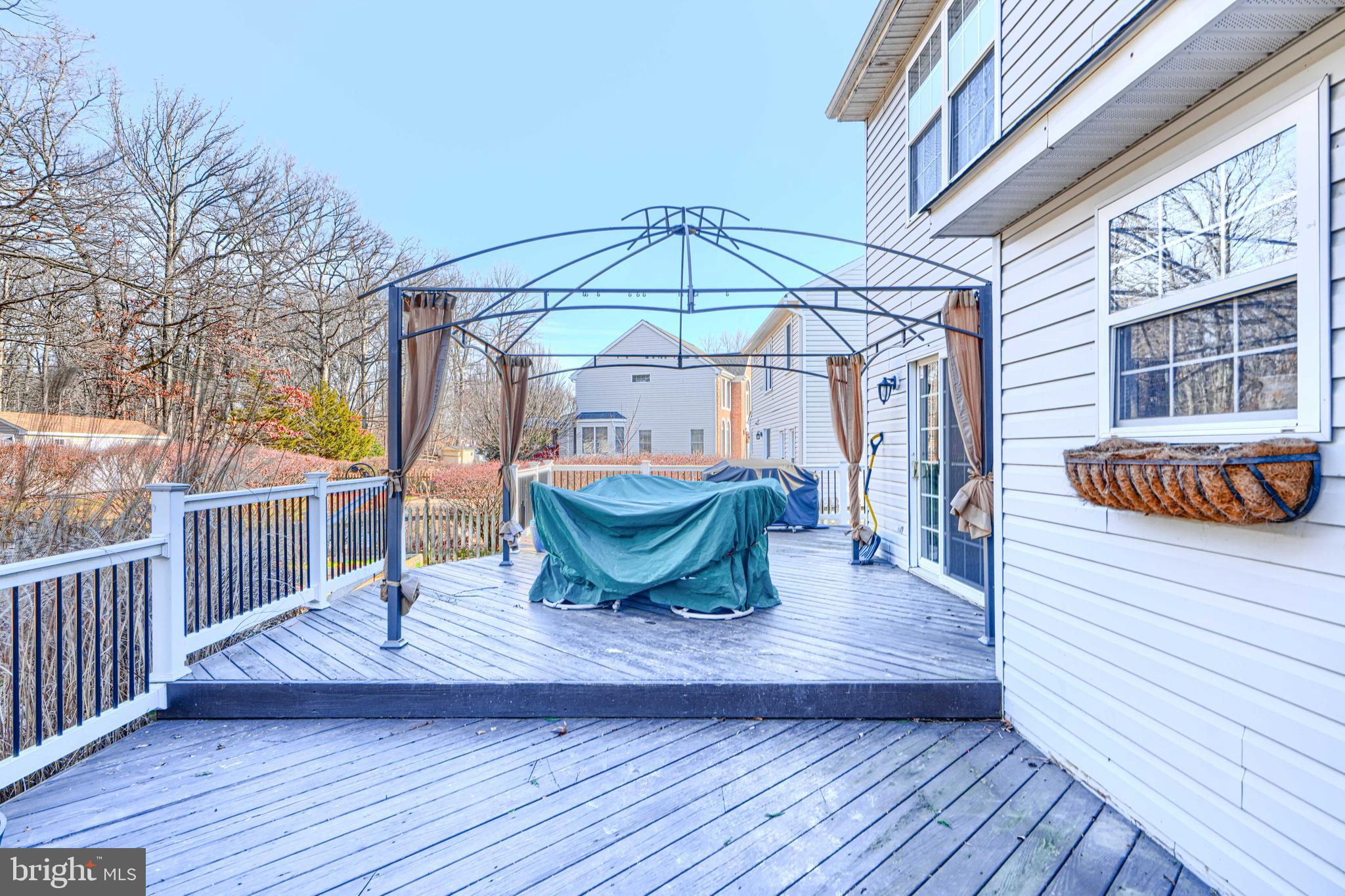 WOODLAND RUN - Residential