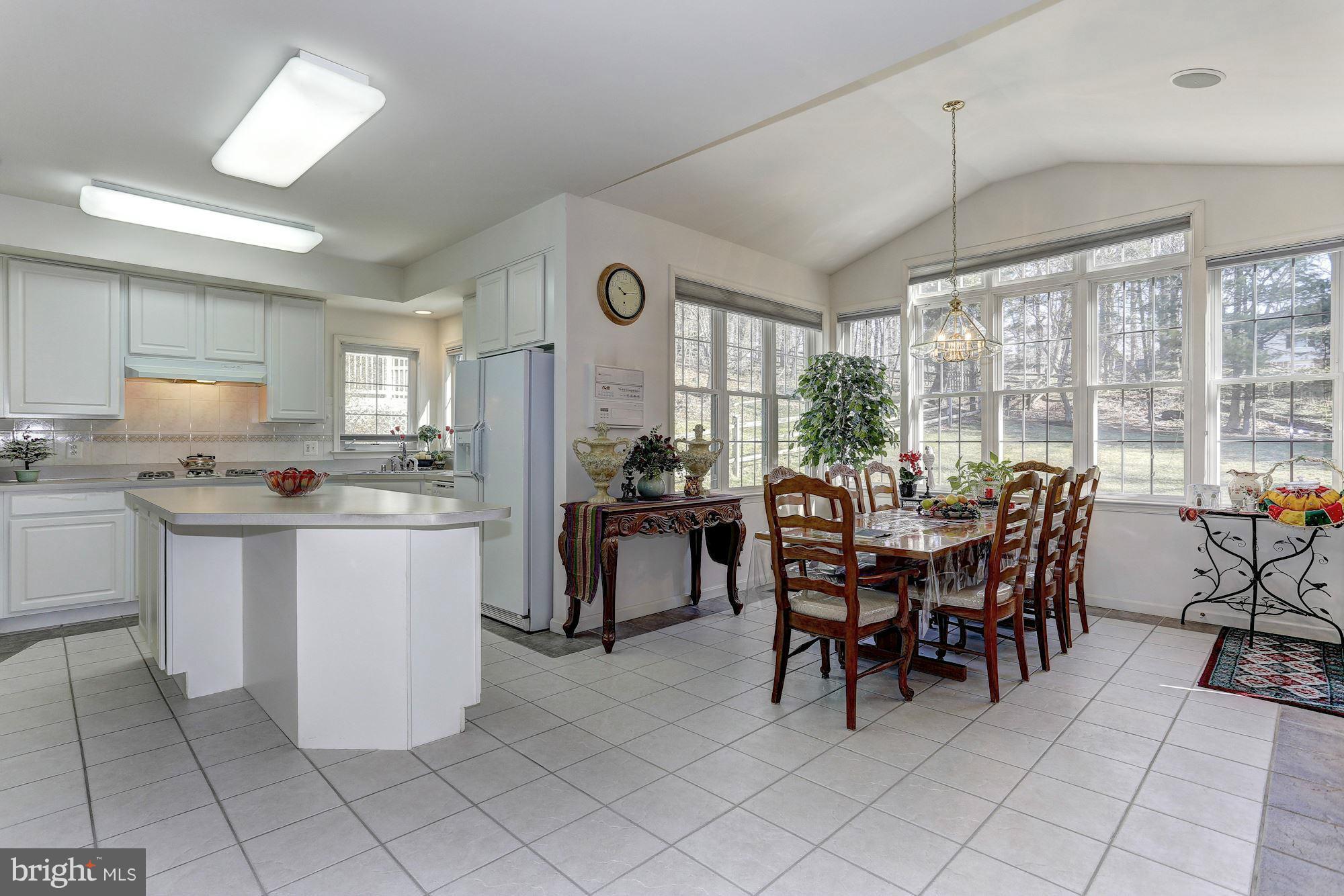 GOVERNORS RUN - Residential