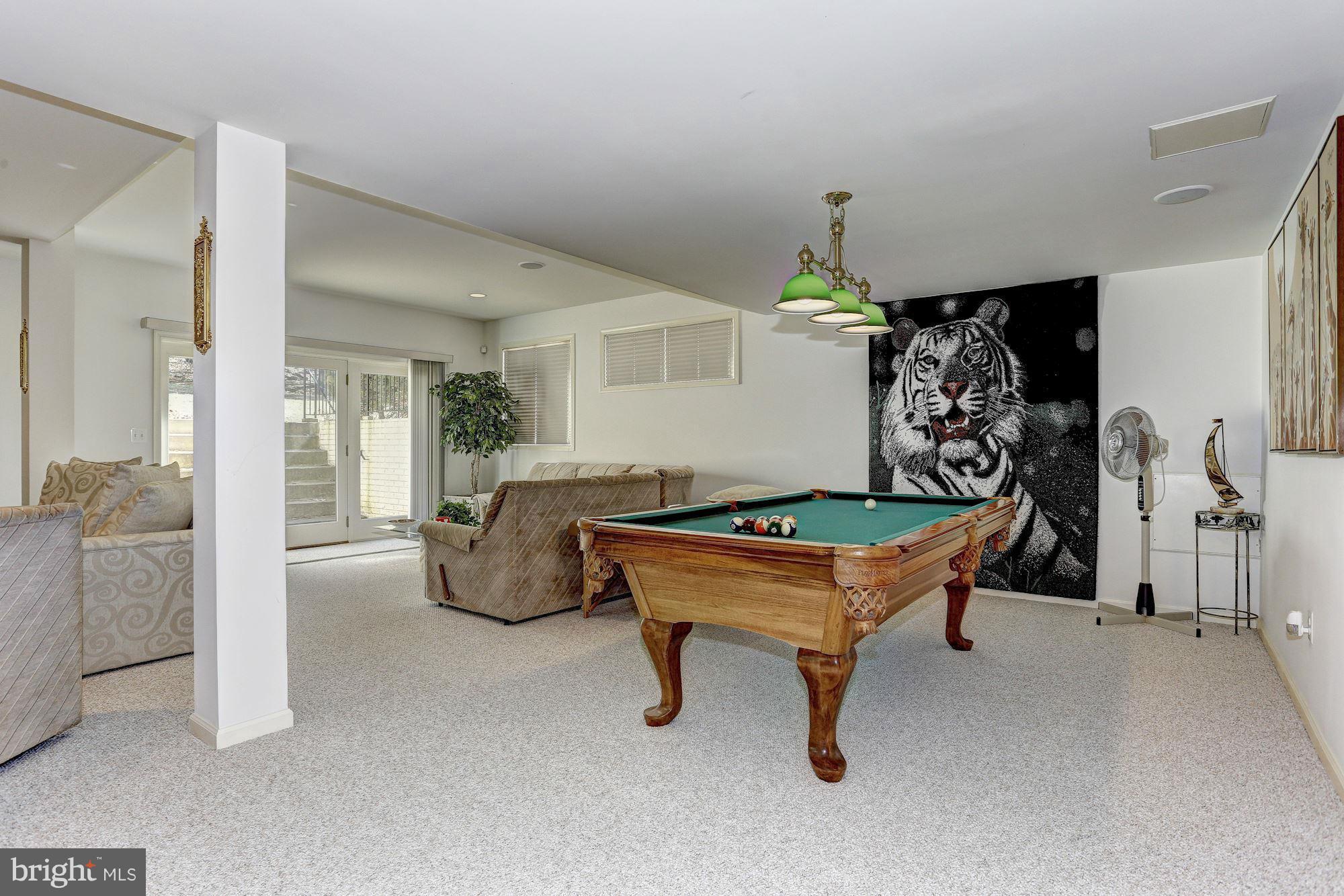 GOVERNORS RUN - Residential