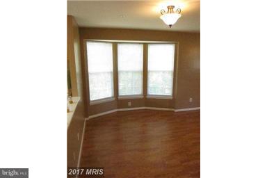 FOUR SEASONS ESTATES - Residential Lease