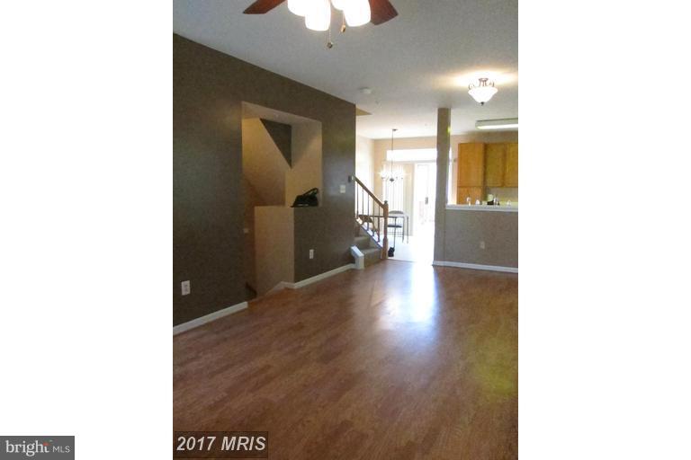 FOUR SEASONS ESTATES - Residential Lease