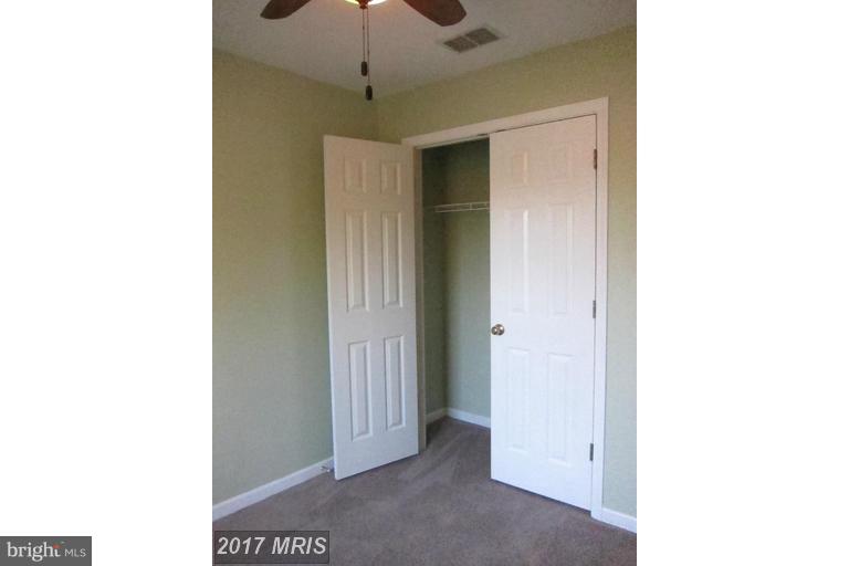 FOUR SEASONS ESTATES - Residential Lease