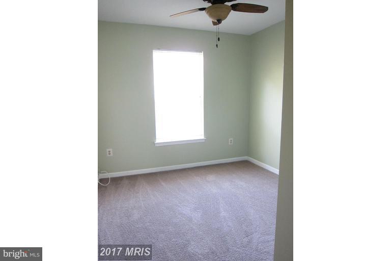 FOUR SEASONS ESTATES - Residential Lease