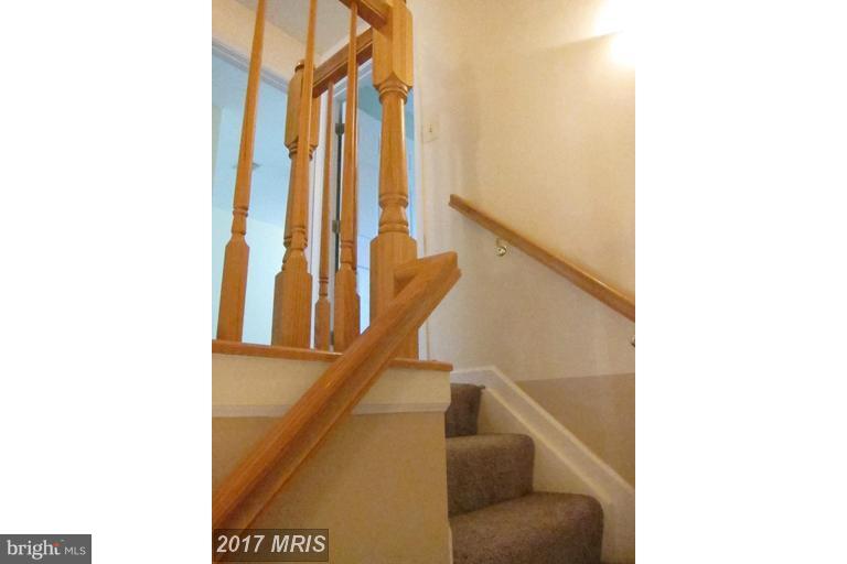 FOUR SEASONS ESTATES - Residential Lease