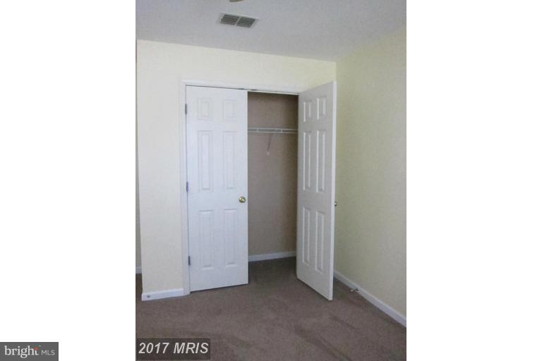 FOUR SEASONS ESTATES - Residential Lease