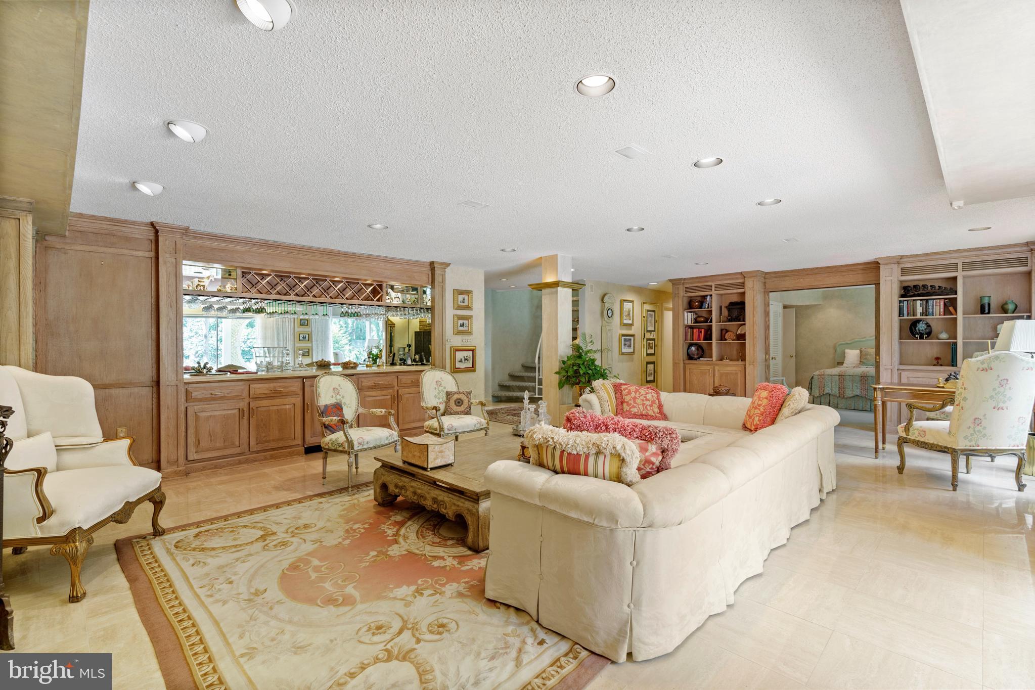 JACKSON HILLS - Residential