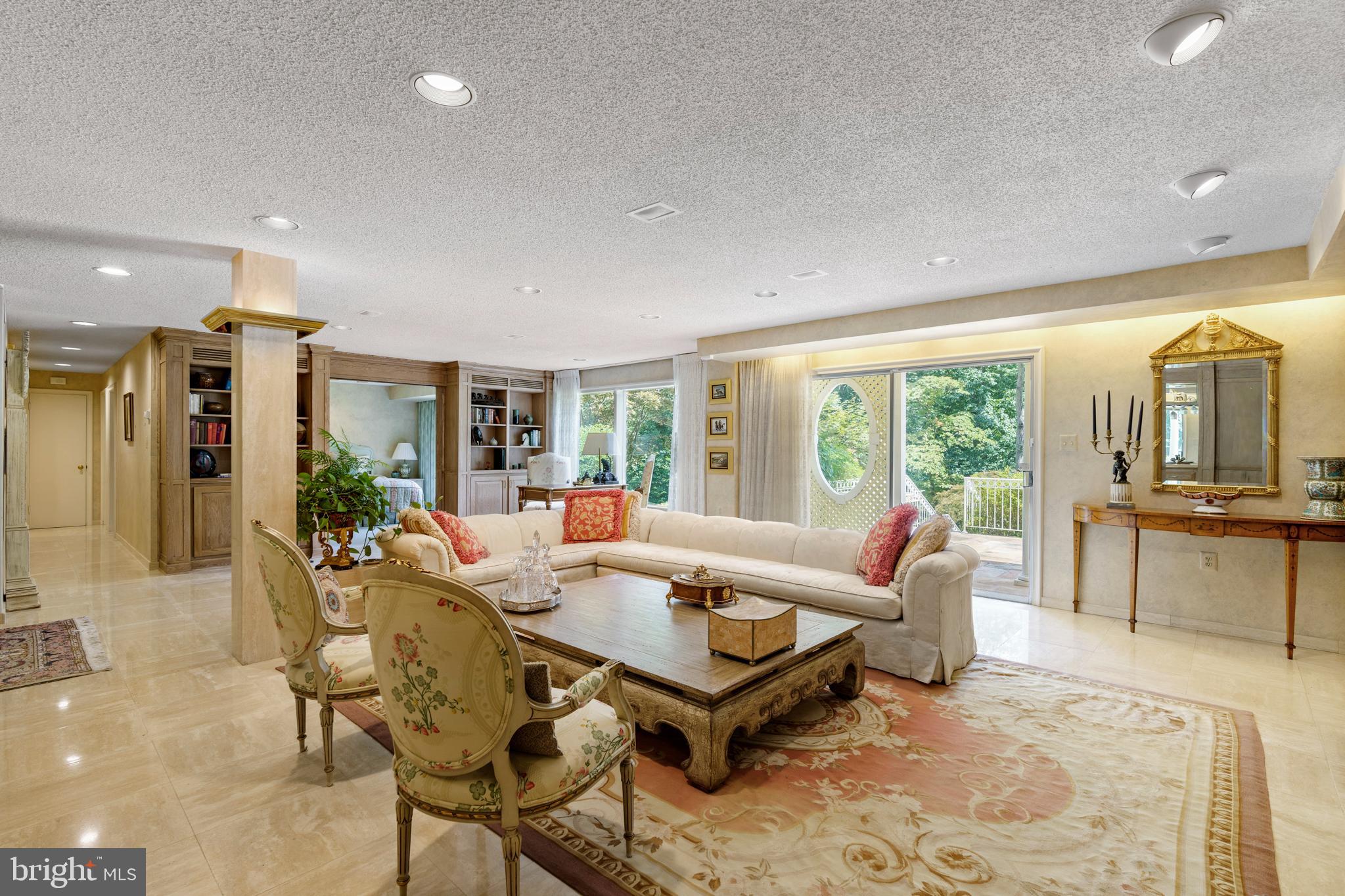 JACKSON HILLS - Residential