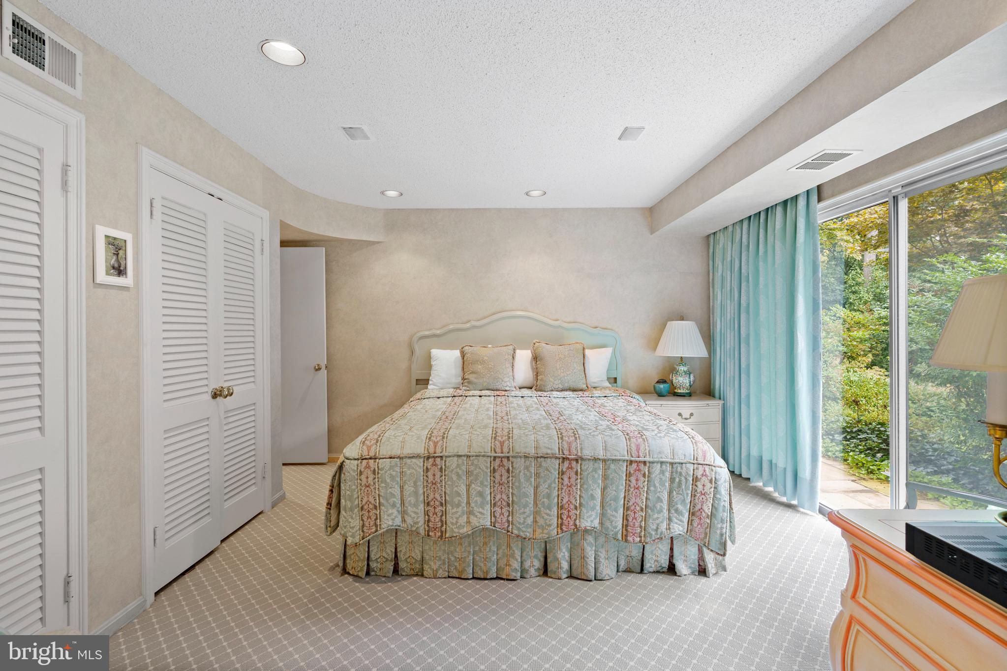 JACKSON HILLS - Residential