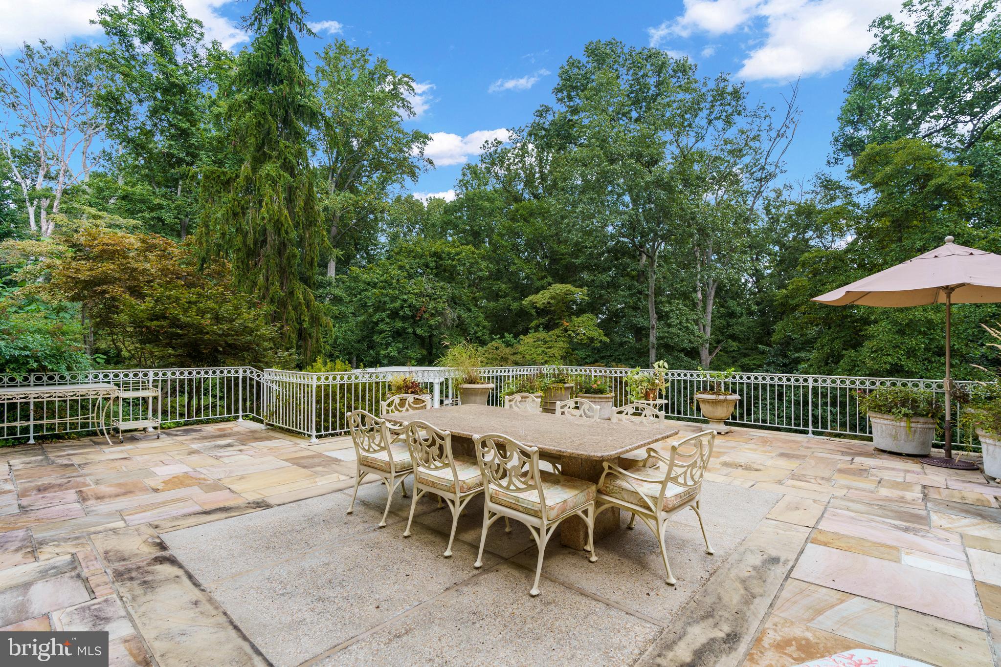 JACKSON HILLS - Residential