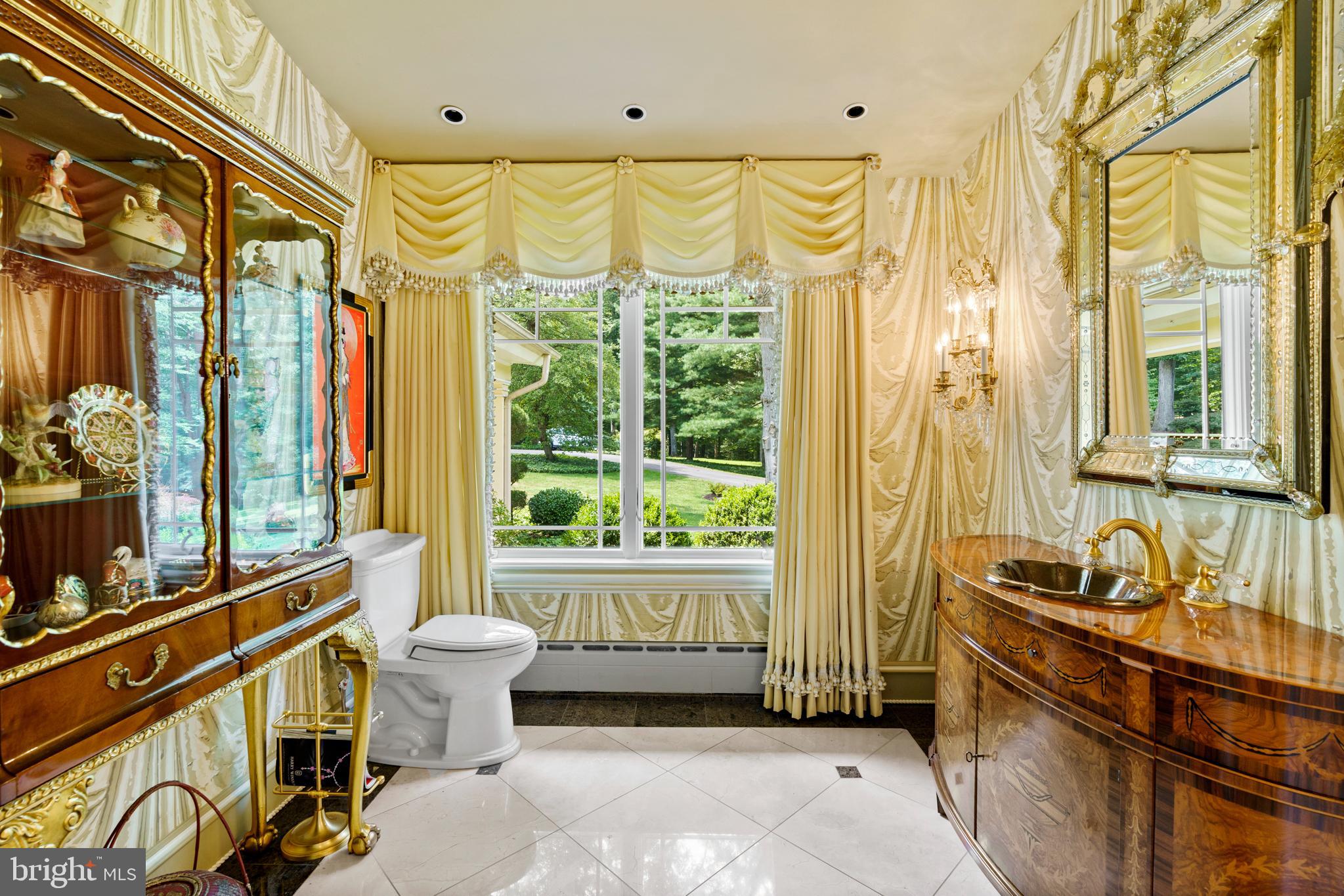 JACKSON HILLS - Residential