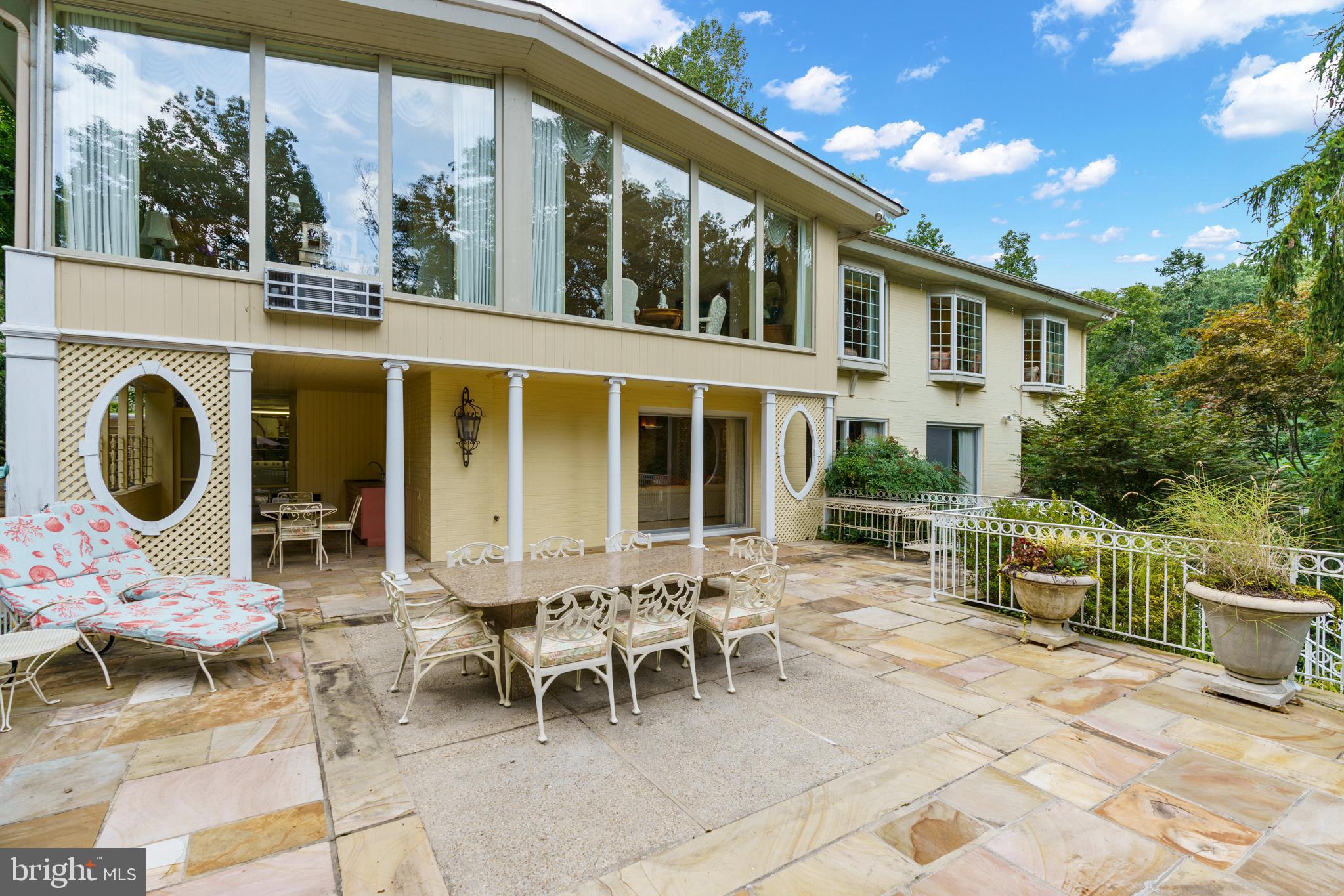 JACKSON HILLS - Residential