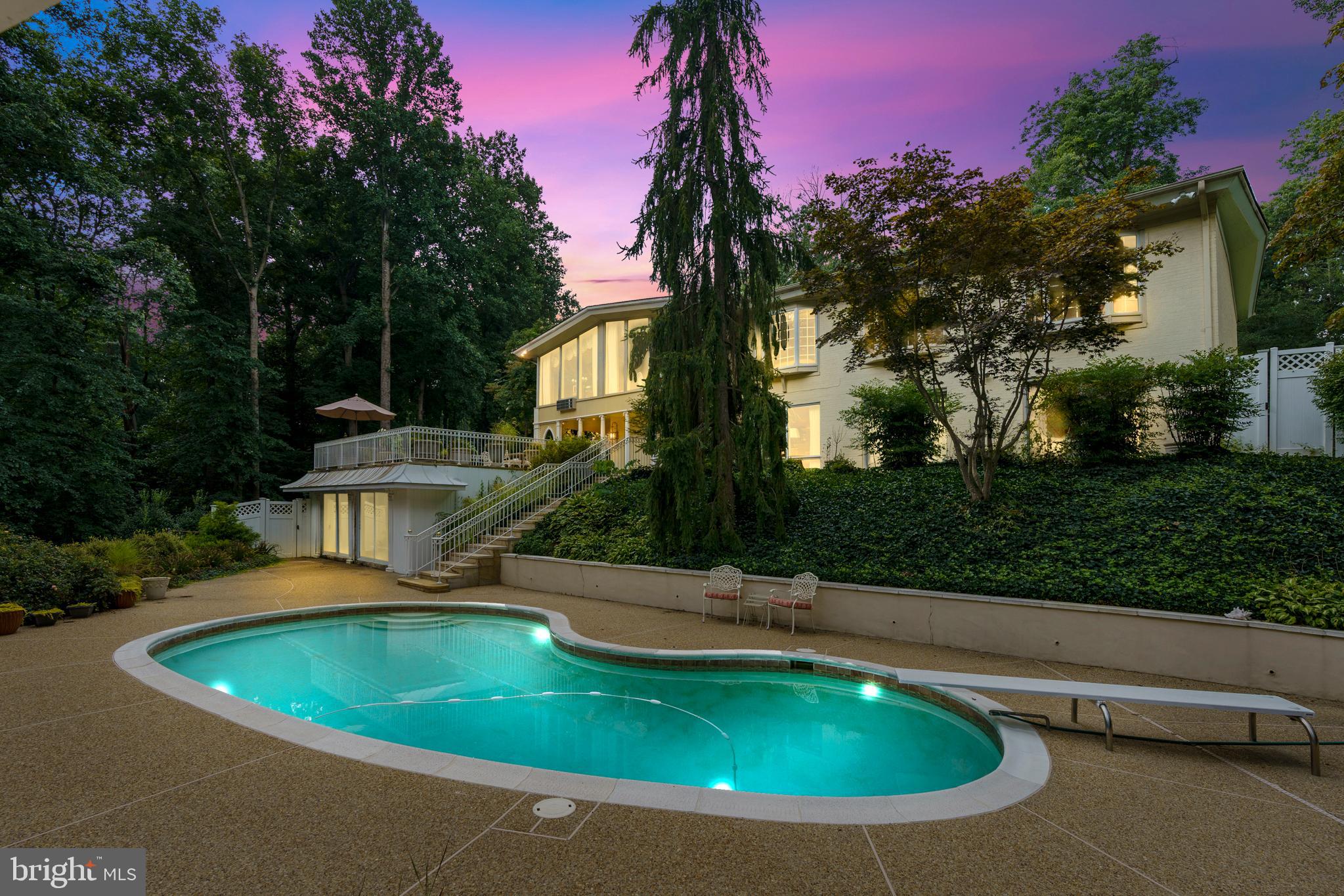 JACKSON HILLS - Residential