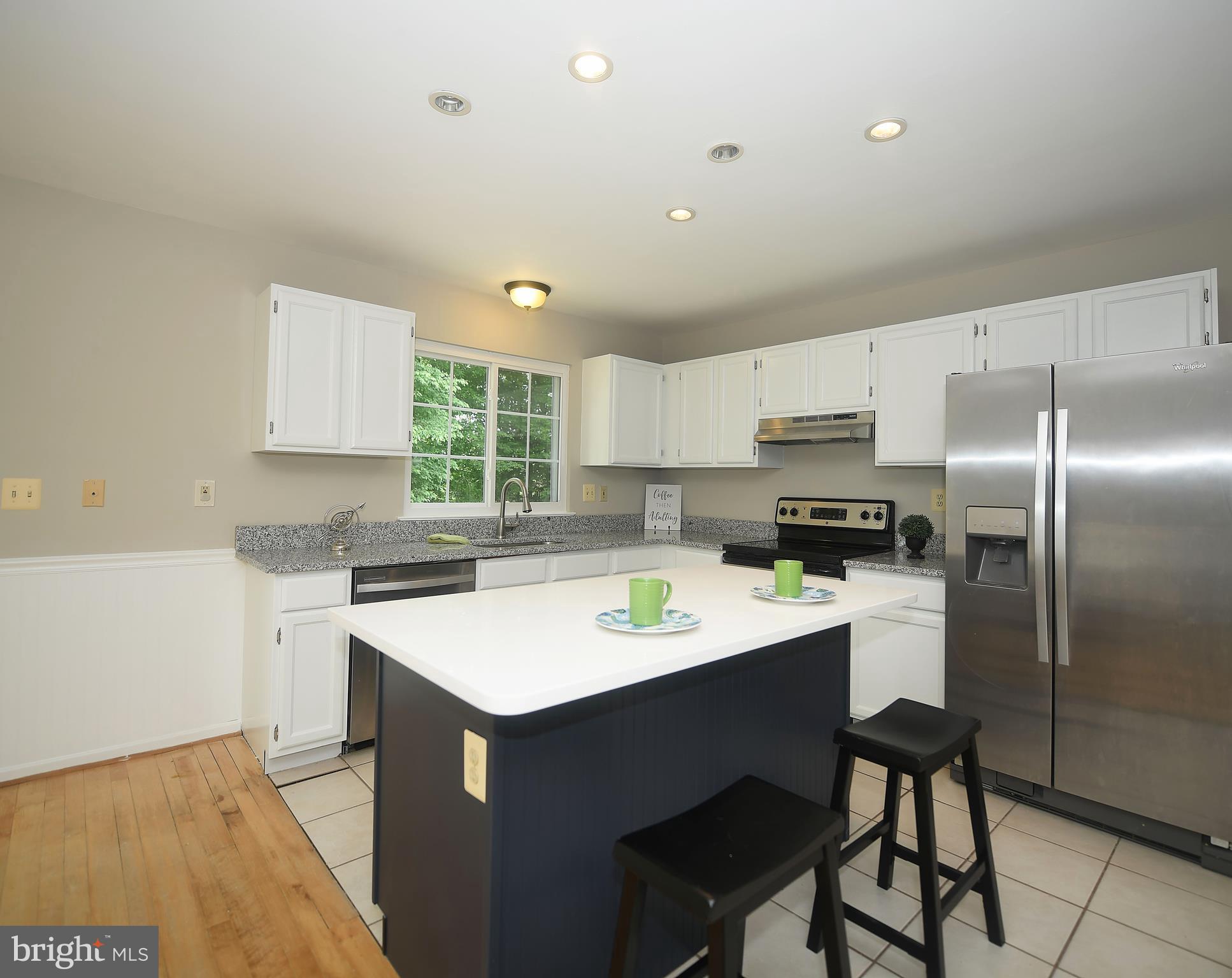 VILLAGE OF THOMAS RUN - Residential Lease