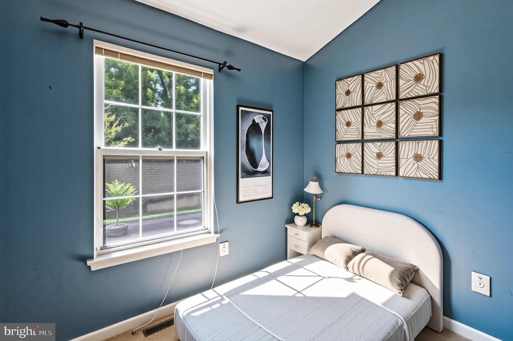 FALCON CREST - Residential