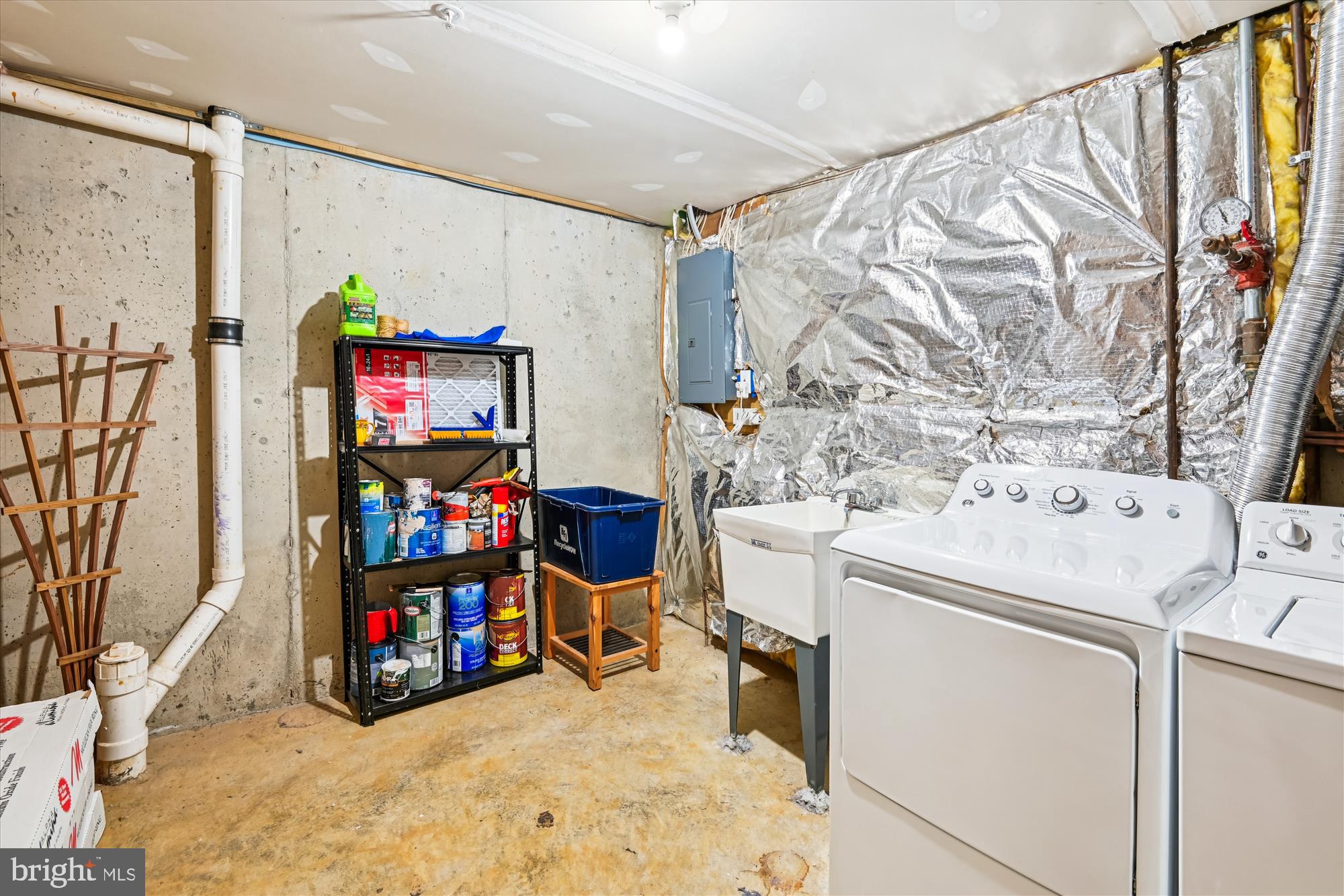 FALCON CREST - Residential