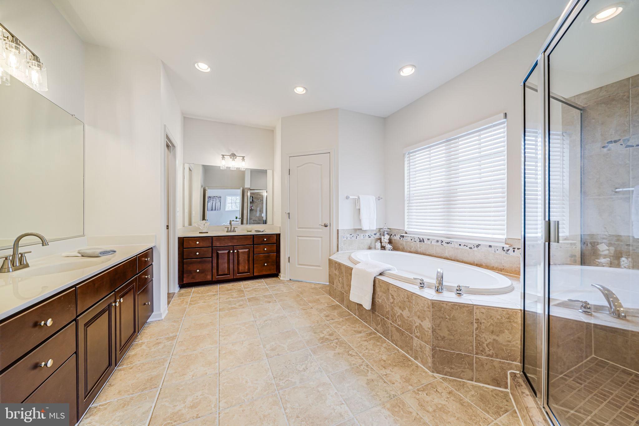 GROVE AT WILLOWSFORD - Residential