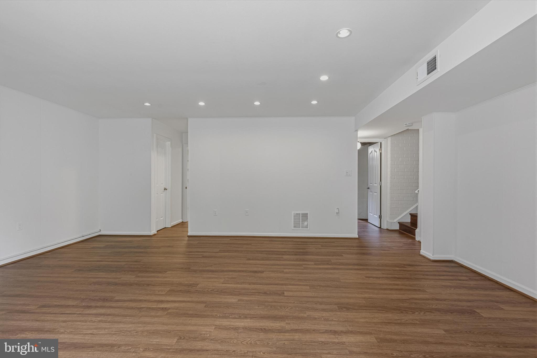 INVERNESS FOREST - Residential