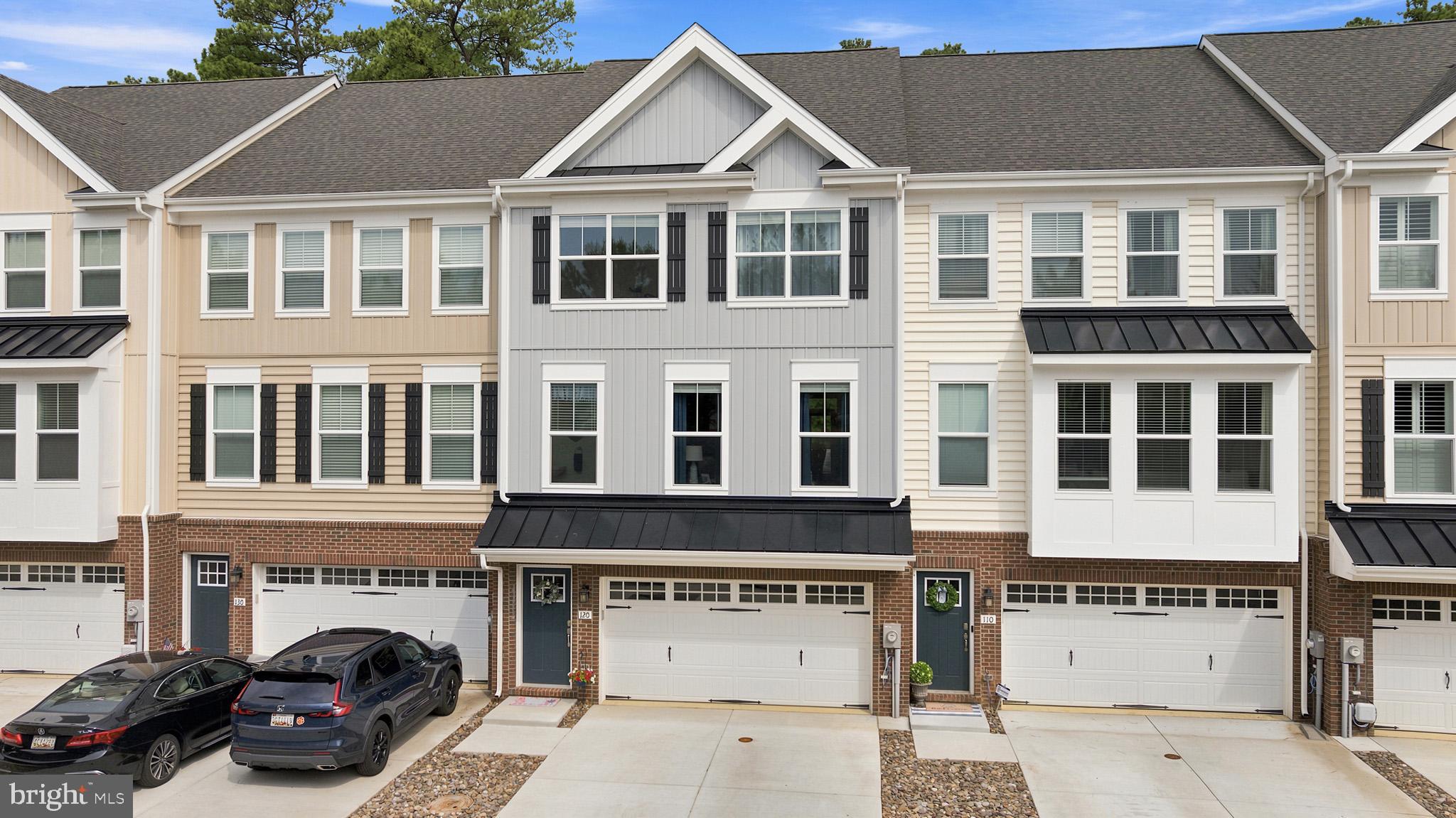 120 OYSTER BAY PLACE