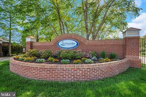 120 OYSTER BAY PLACE B3