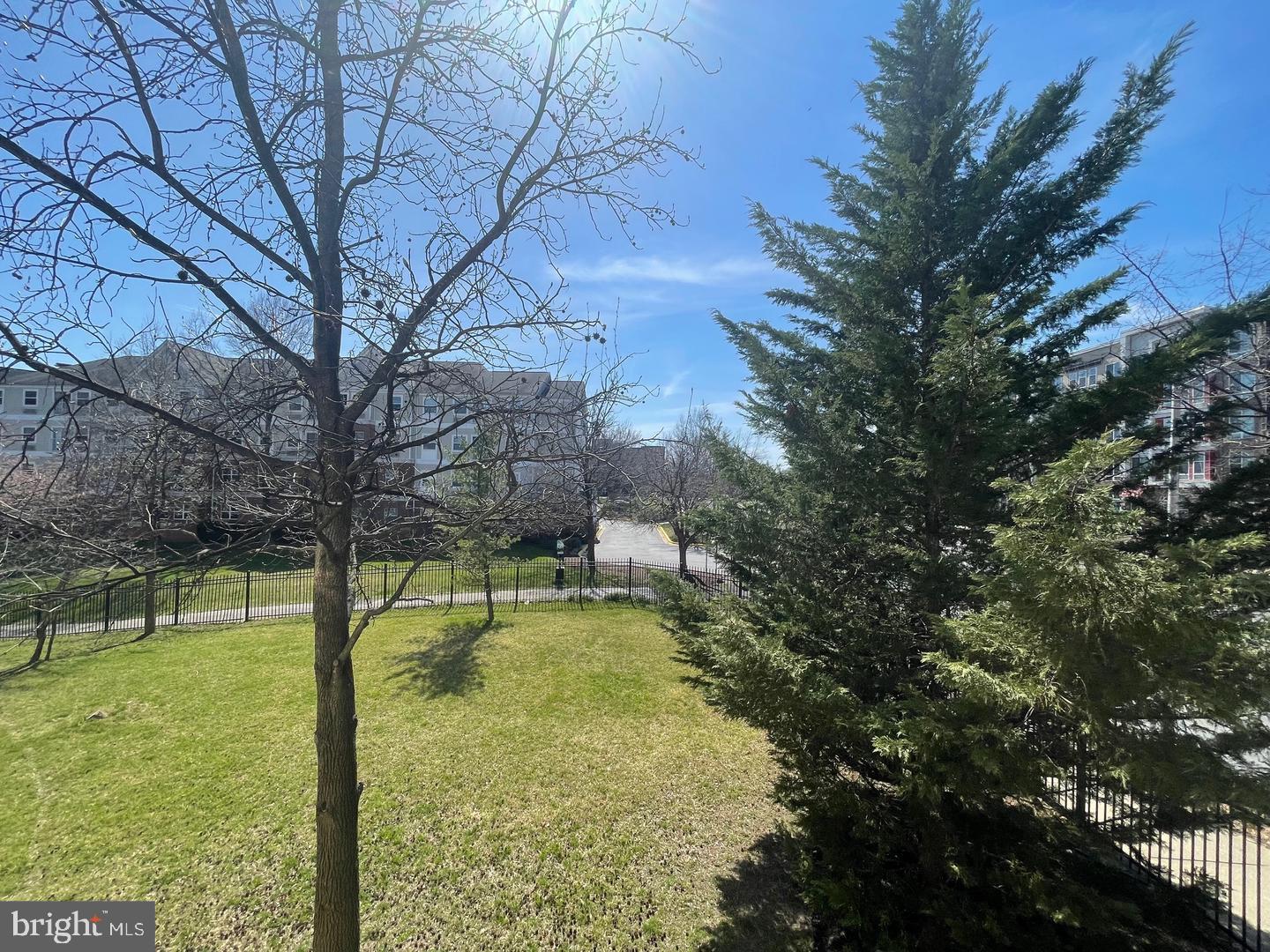 LARGO TOWN CENTER - Residential