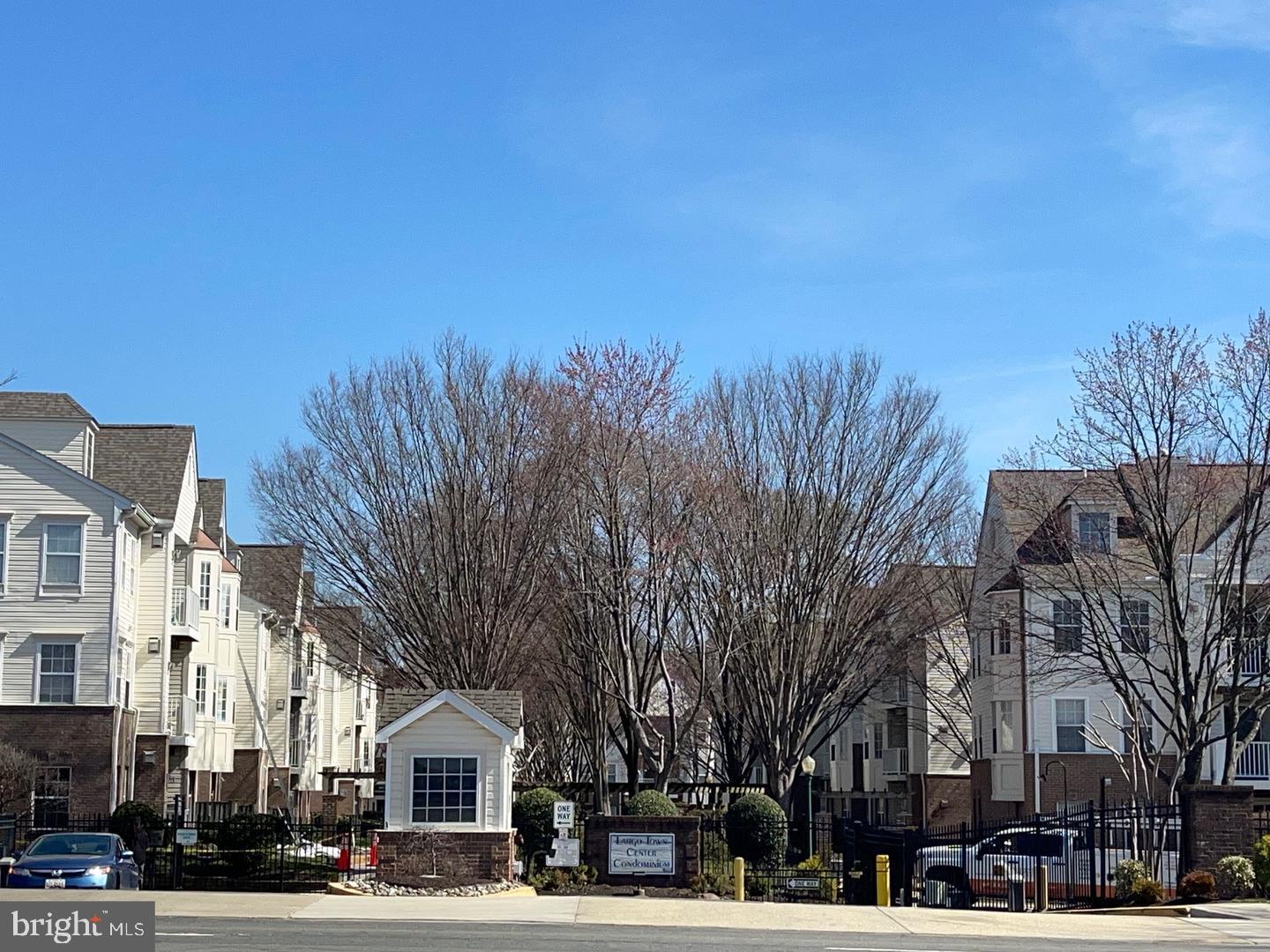 LARGO TOWN CENTER - Residential
