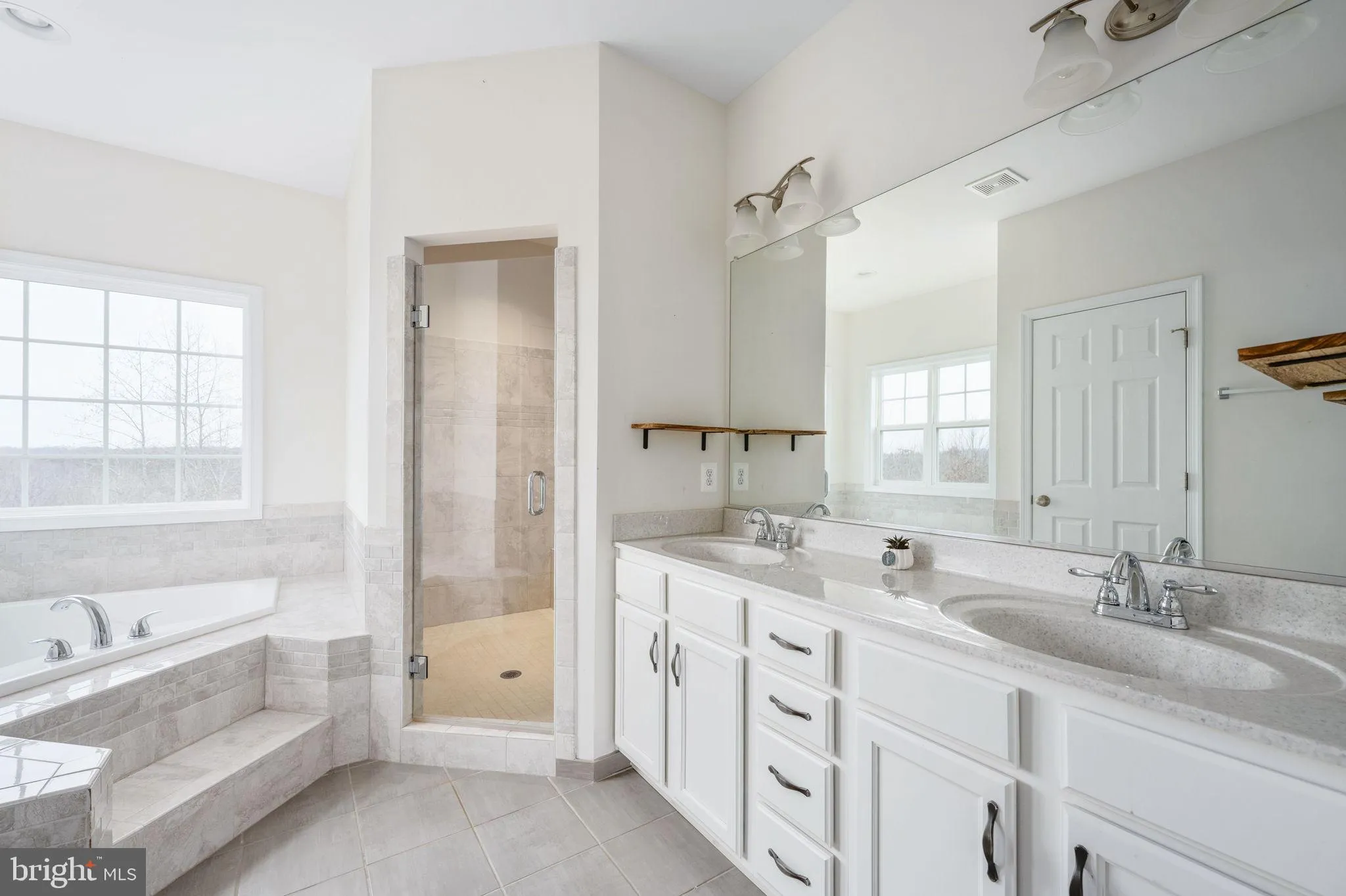 Stafford, Virginia 22556, United States, 4 Bedrooms Bedrooms, ,4 BathroomsBathrooms,Residential,Contingent,1982