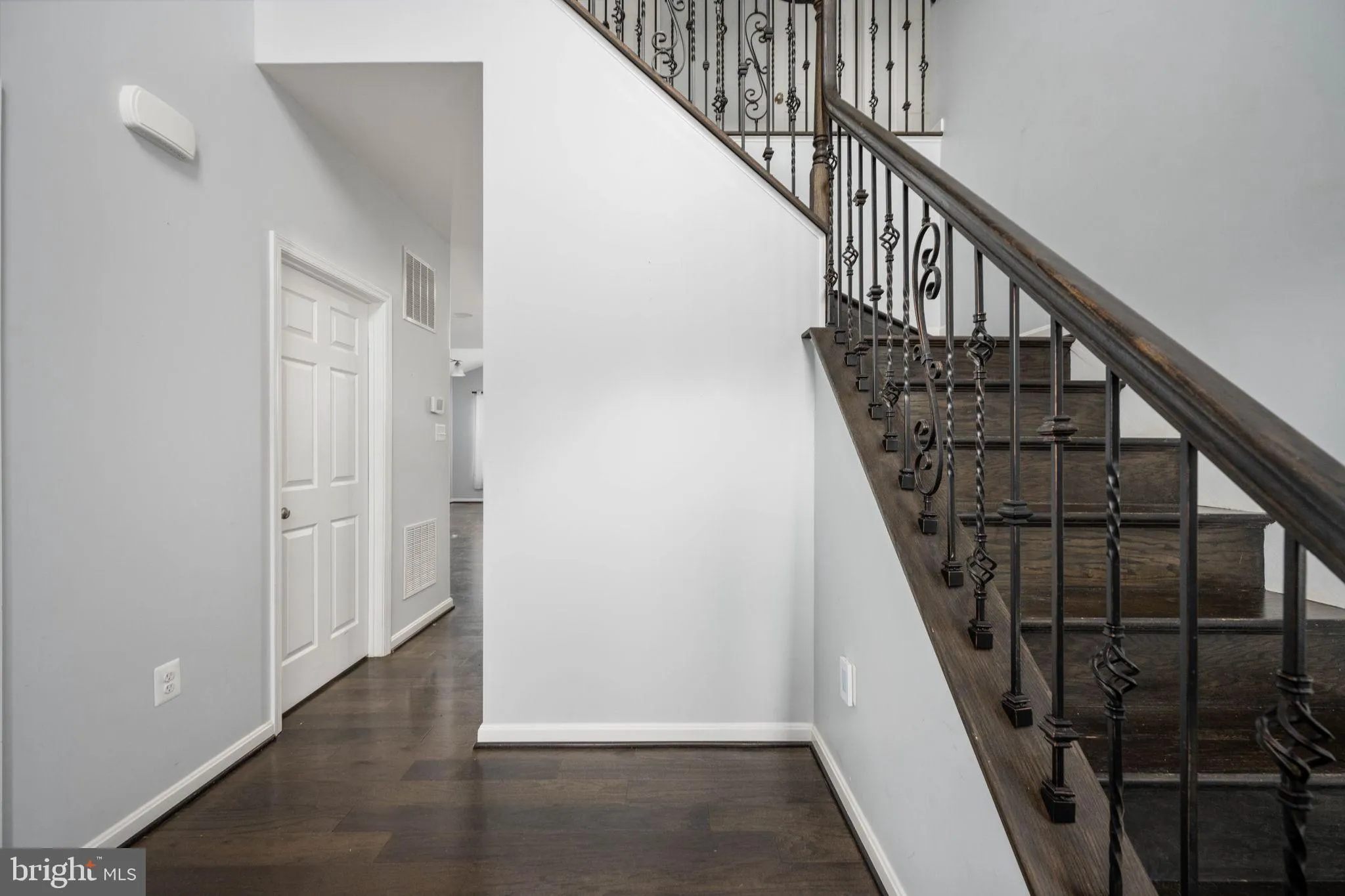 Stafford, Virginia 22556, United States, 4 Bedrooms Bedrooms, ,4 BathroomsBathrooms,Residential,Contingent,1982