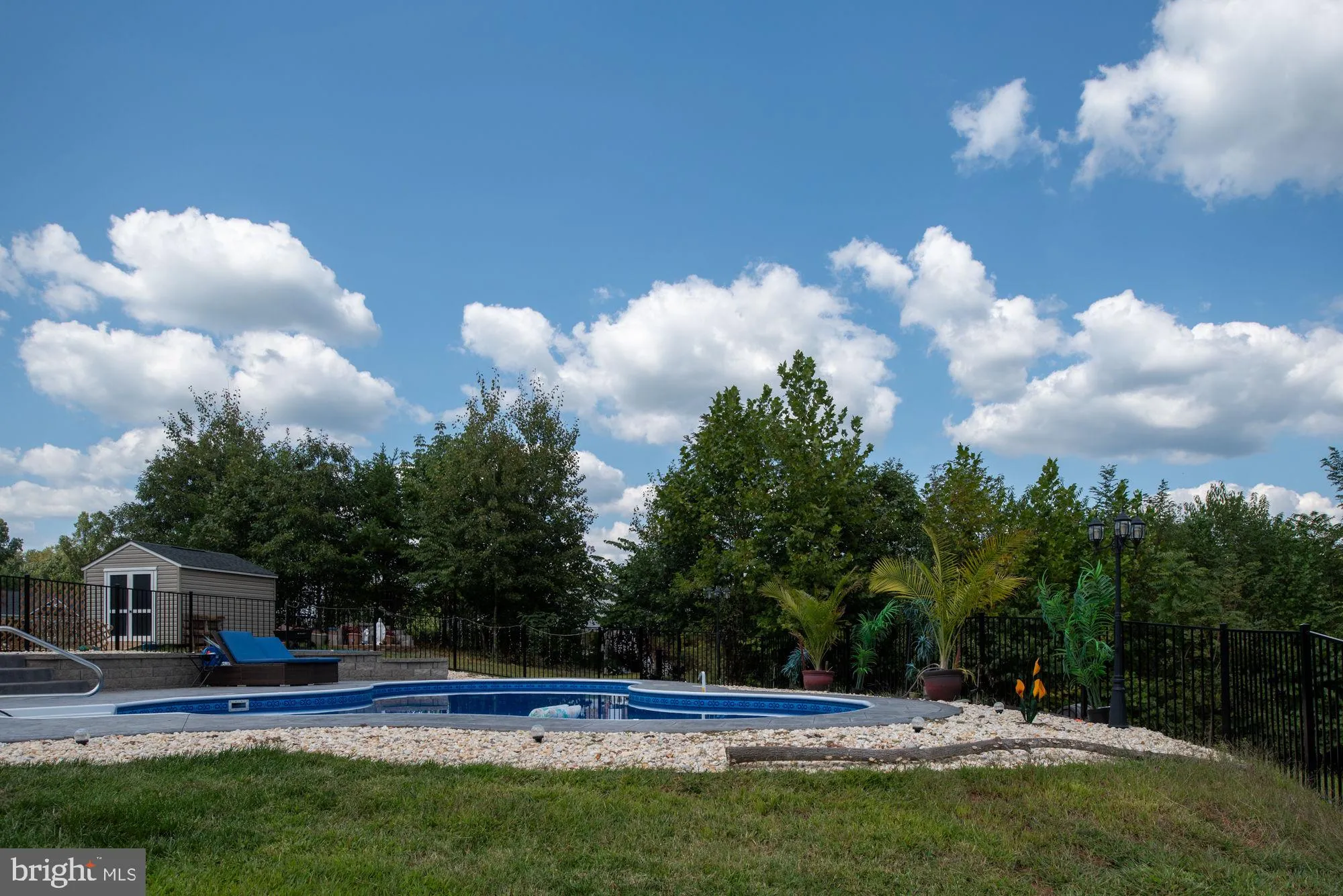 Stafford, Virginia 22556, United States, 4 Bedrooms Bedrooms, ,4 BathroomsBathrooms,Residential,Contingent,1982