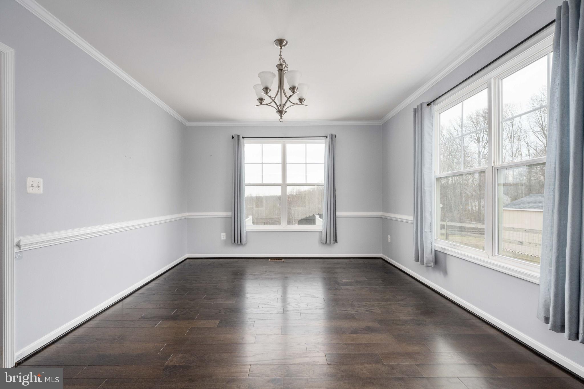 CHURCHILL MEADOWS - Residential