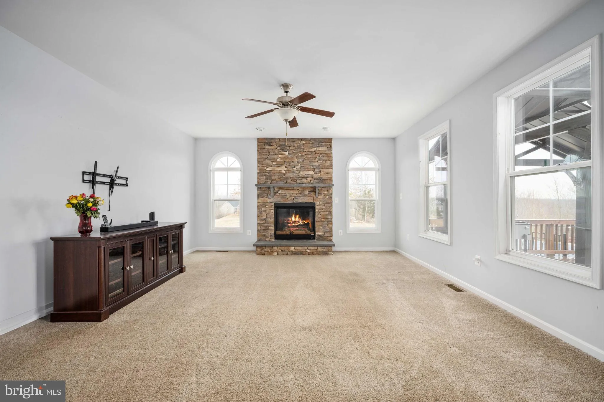 Stafford, Virginia 22556, United States, 4 Bedrooms Bedrooms, ,4 BathroomsBathrooms,Residential,Contingent,1982