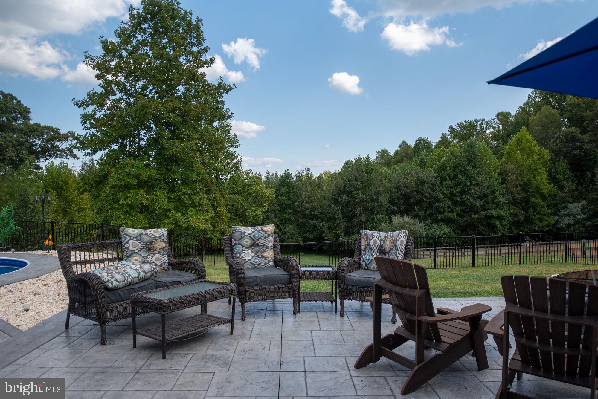 CHURCHILL MEADOWS - Residential